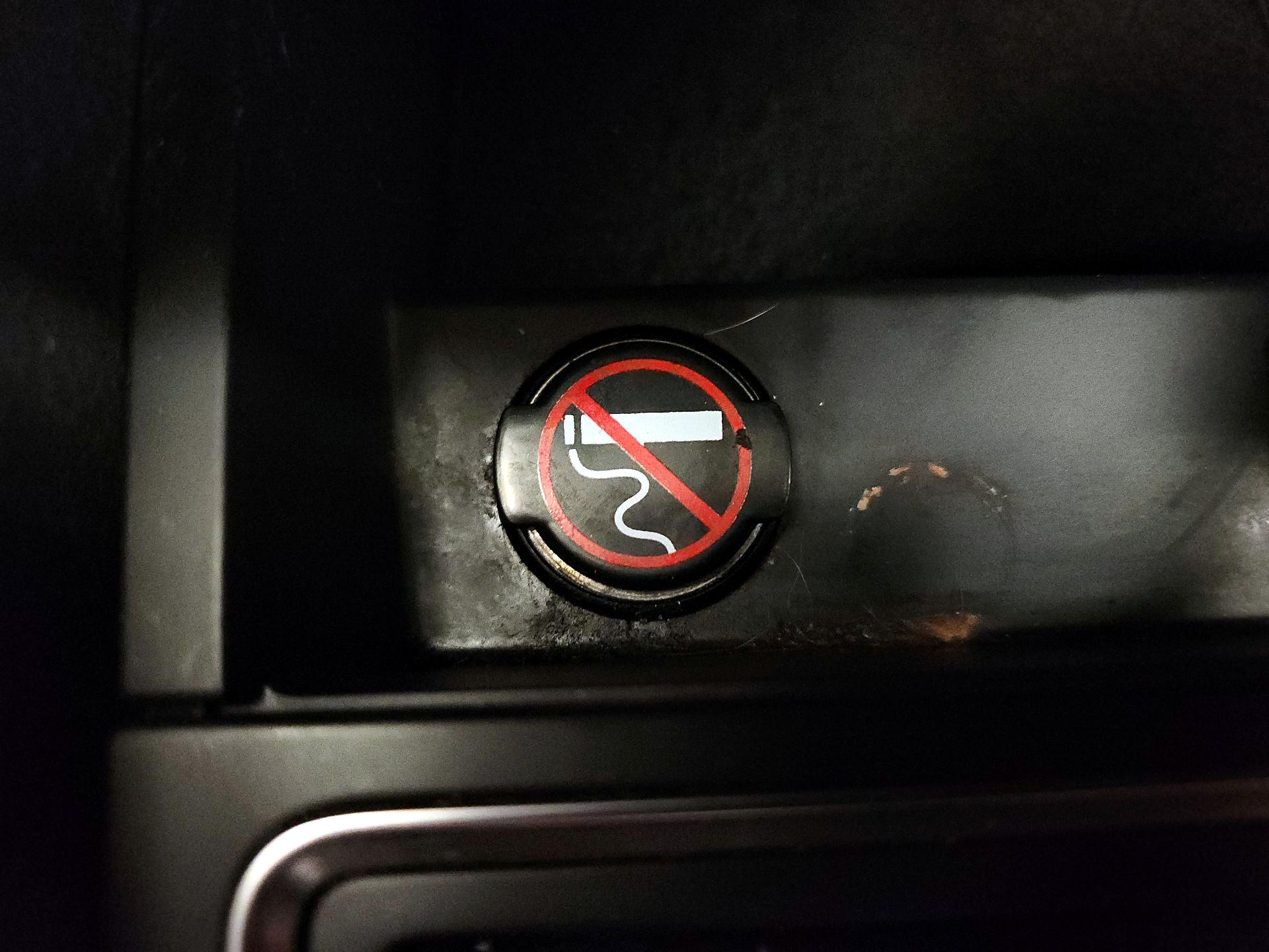 Thumbnail: 2015 Volkswagen Jetta - 17