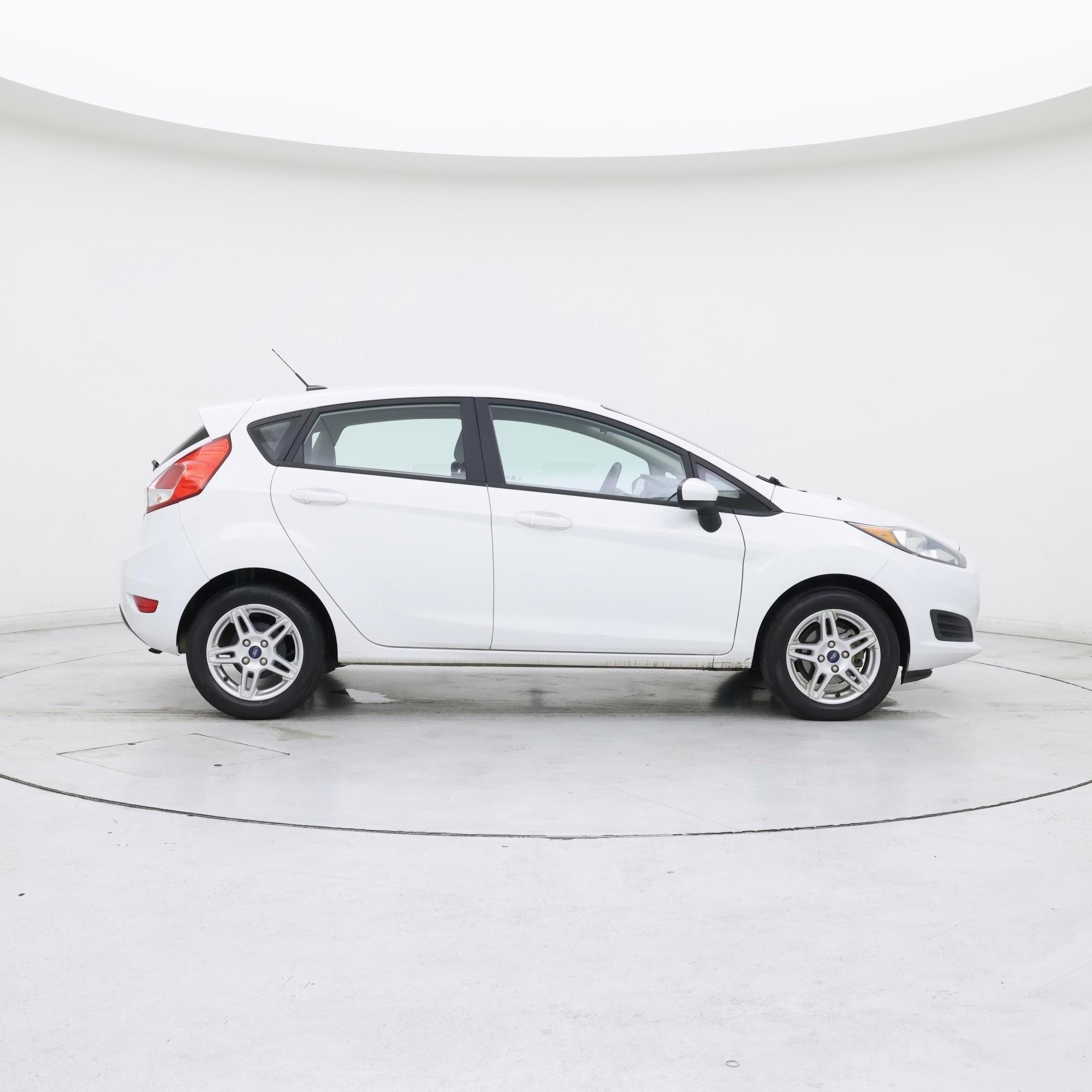 Thumbnail: 2018 Ford Fiesta - 7