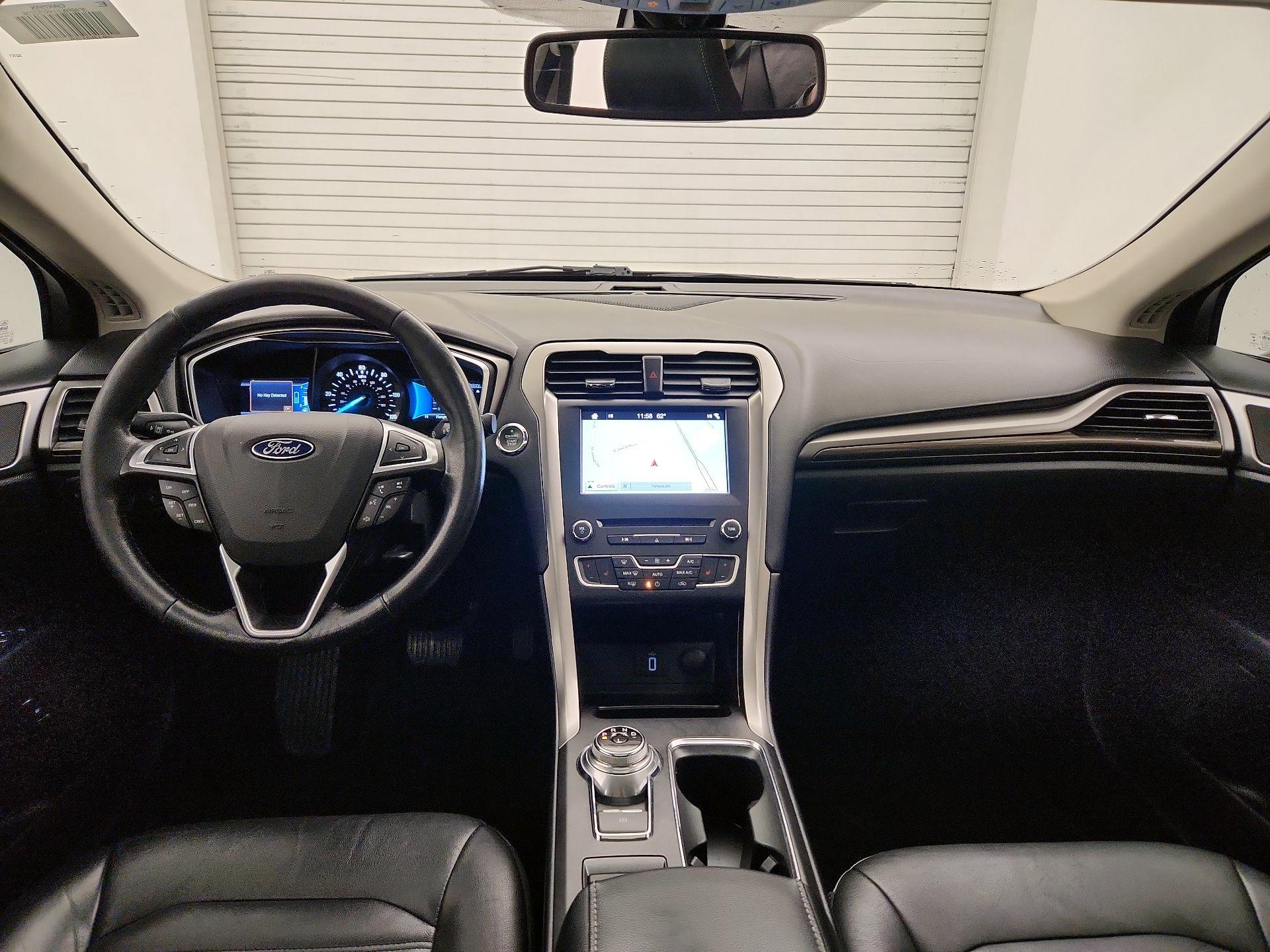 Thumbnail: 2017 Ford Fusion - 9