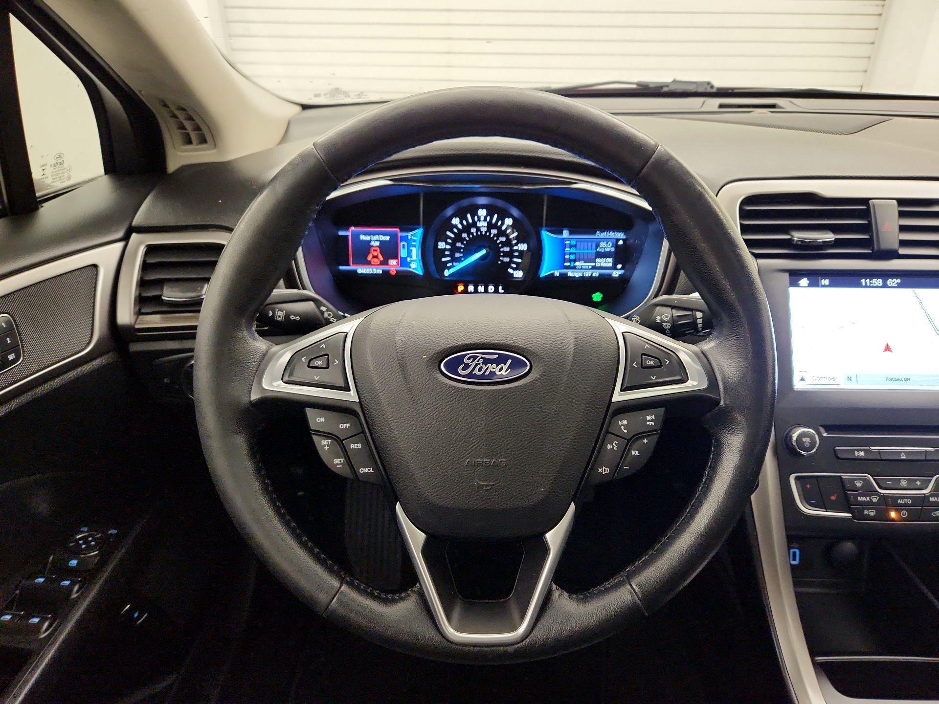 Thumbnail: 2017 Ford Fusion - 10