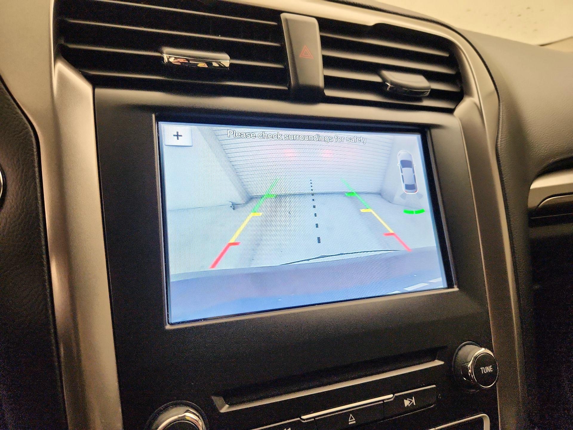 Thumbnail: 2017 Ford Fusion - 15