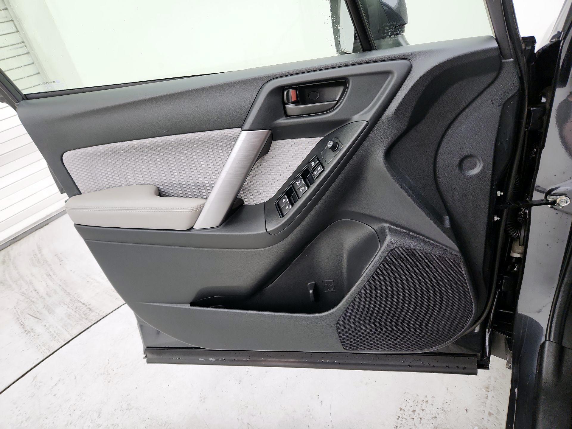 Thumbnail: 2017 Subaru Forester - 12