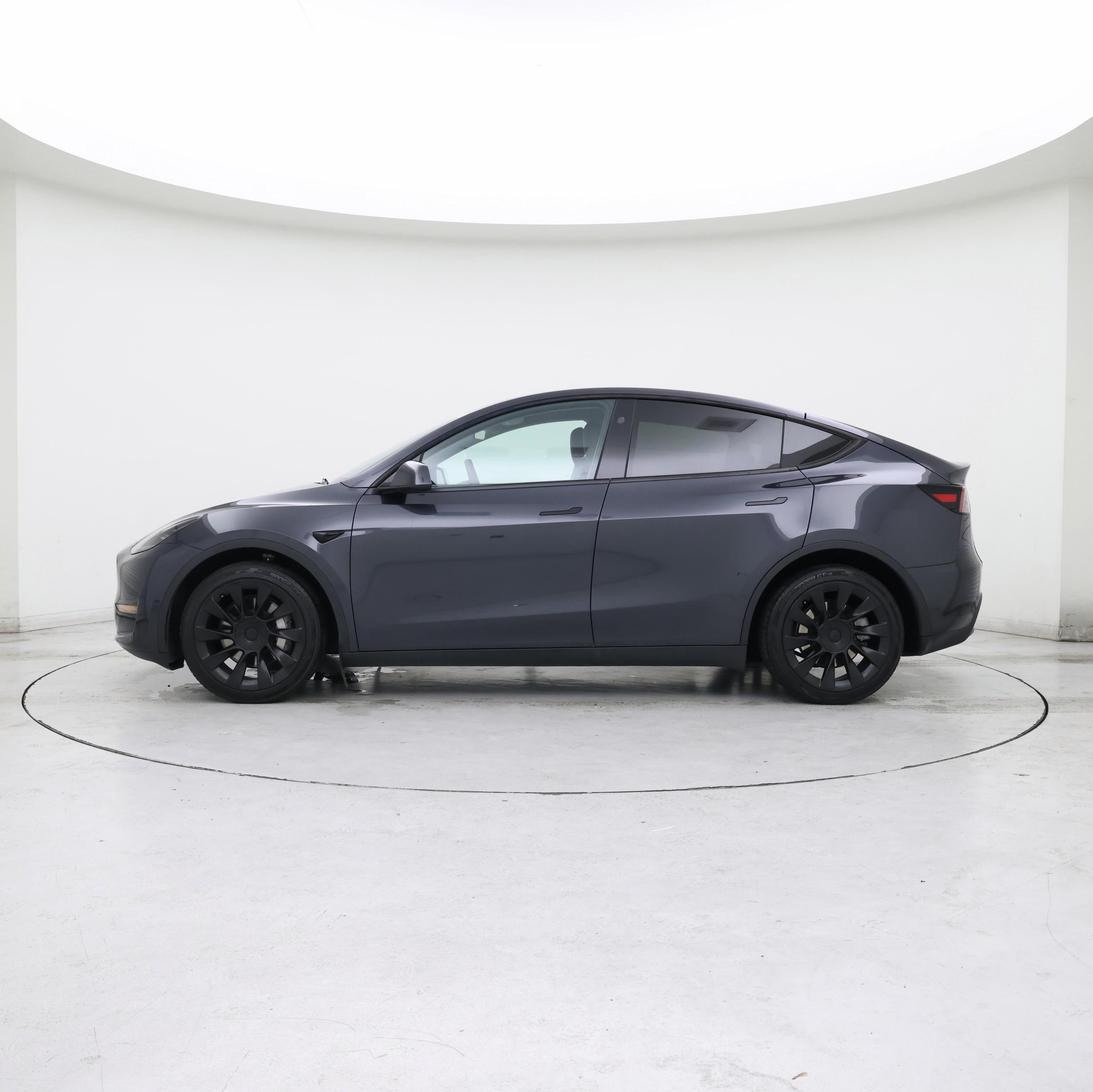 Thumbnail: 2024 Tesla Model Y - 3