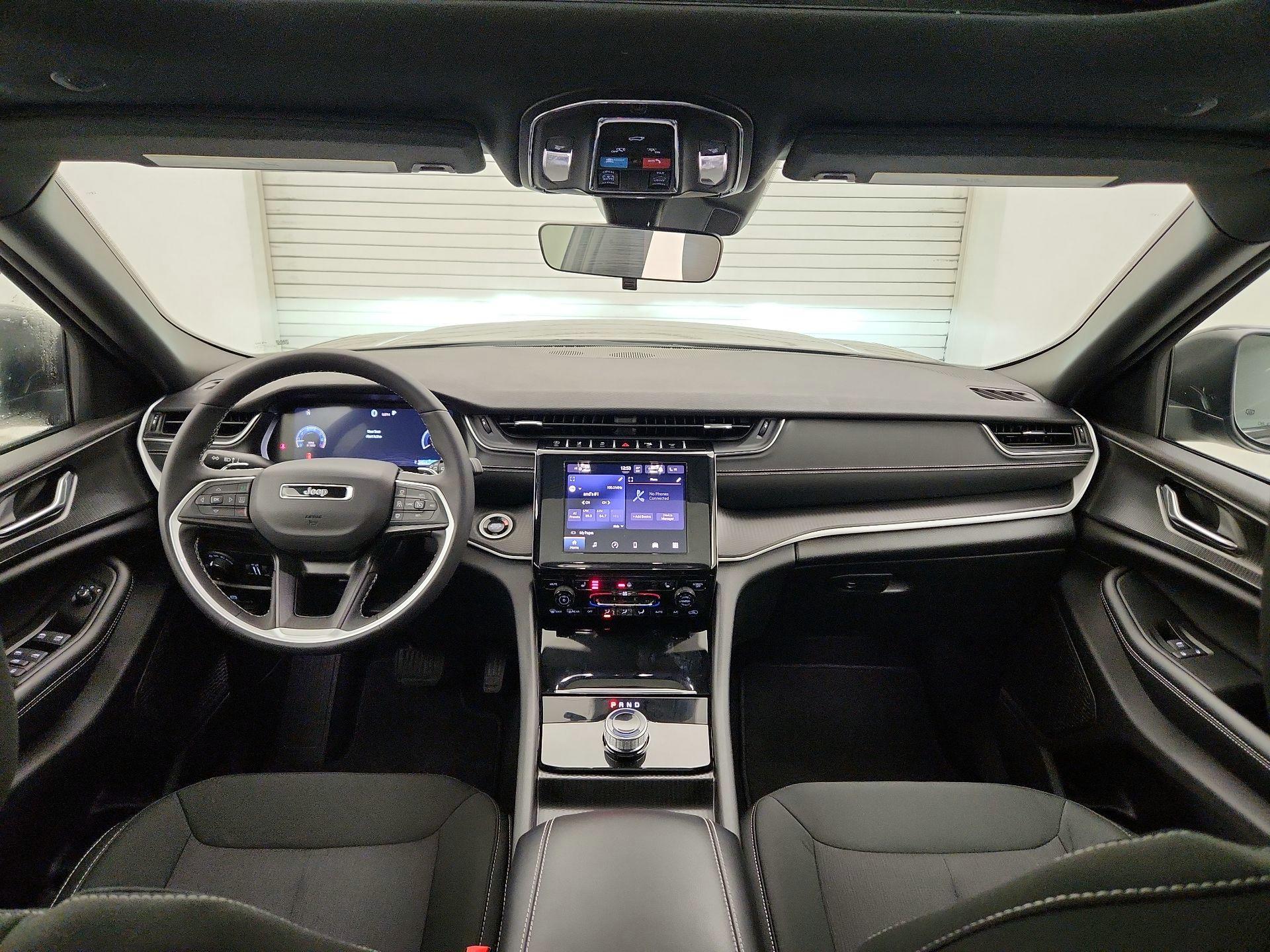 Thumbnail: 2024 Jeep Grand Cherokee - 9
