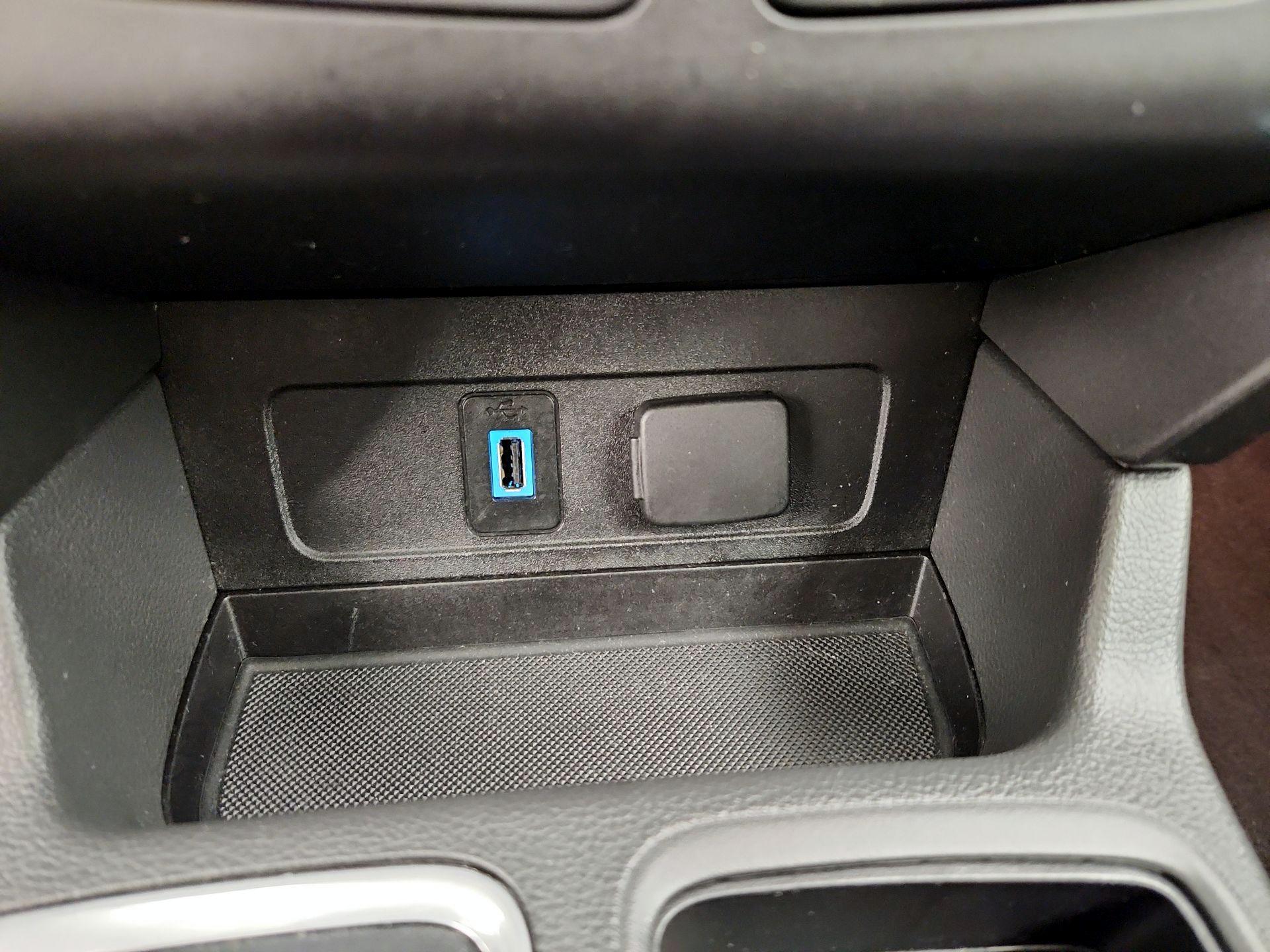 Thumbnail: 2018 Ford Escape - 18