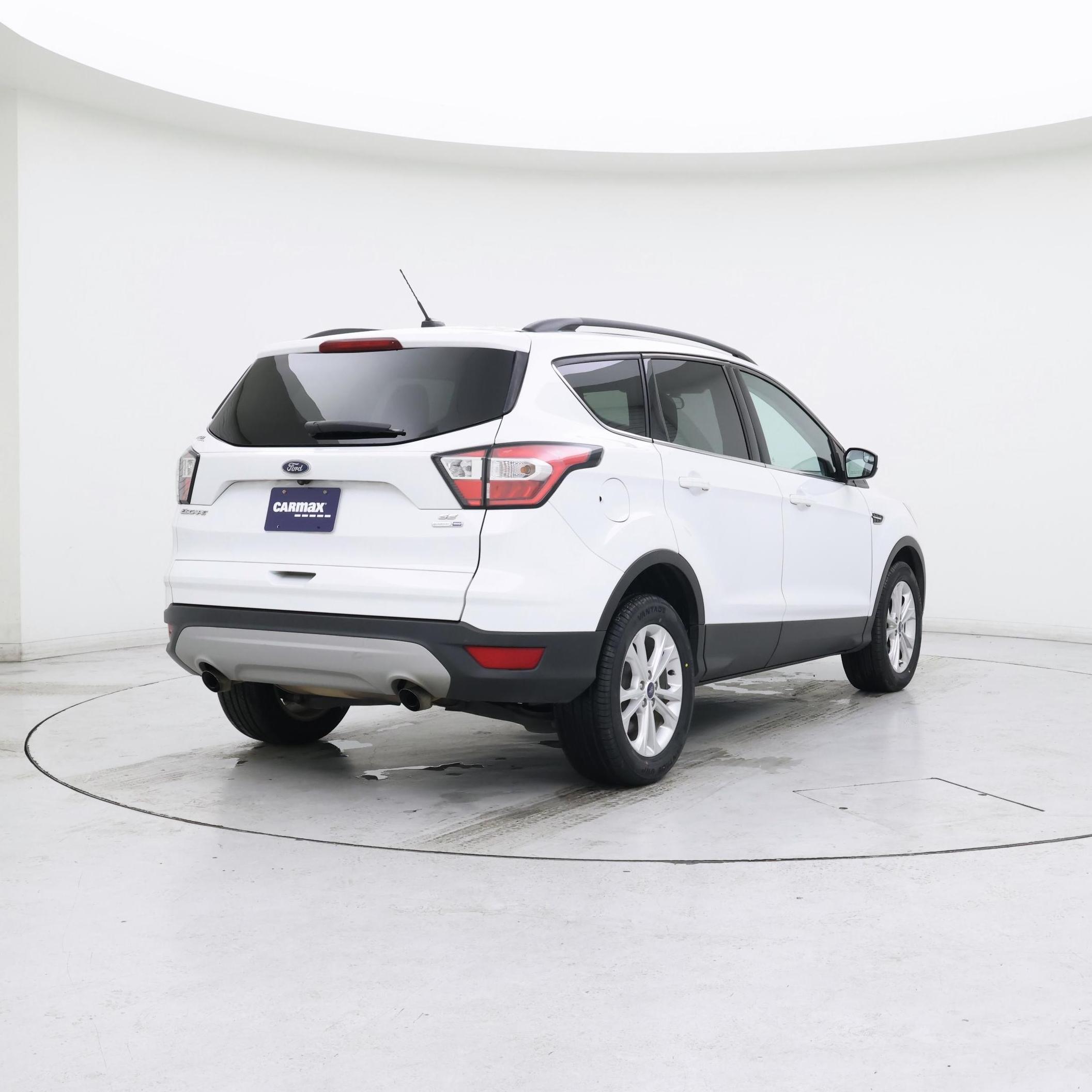 Thumbnail: 2018 Ford Escape - 8