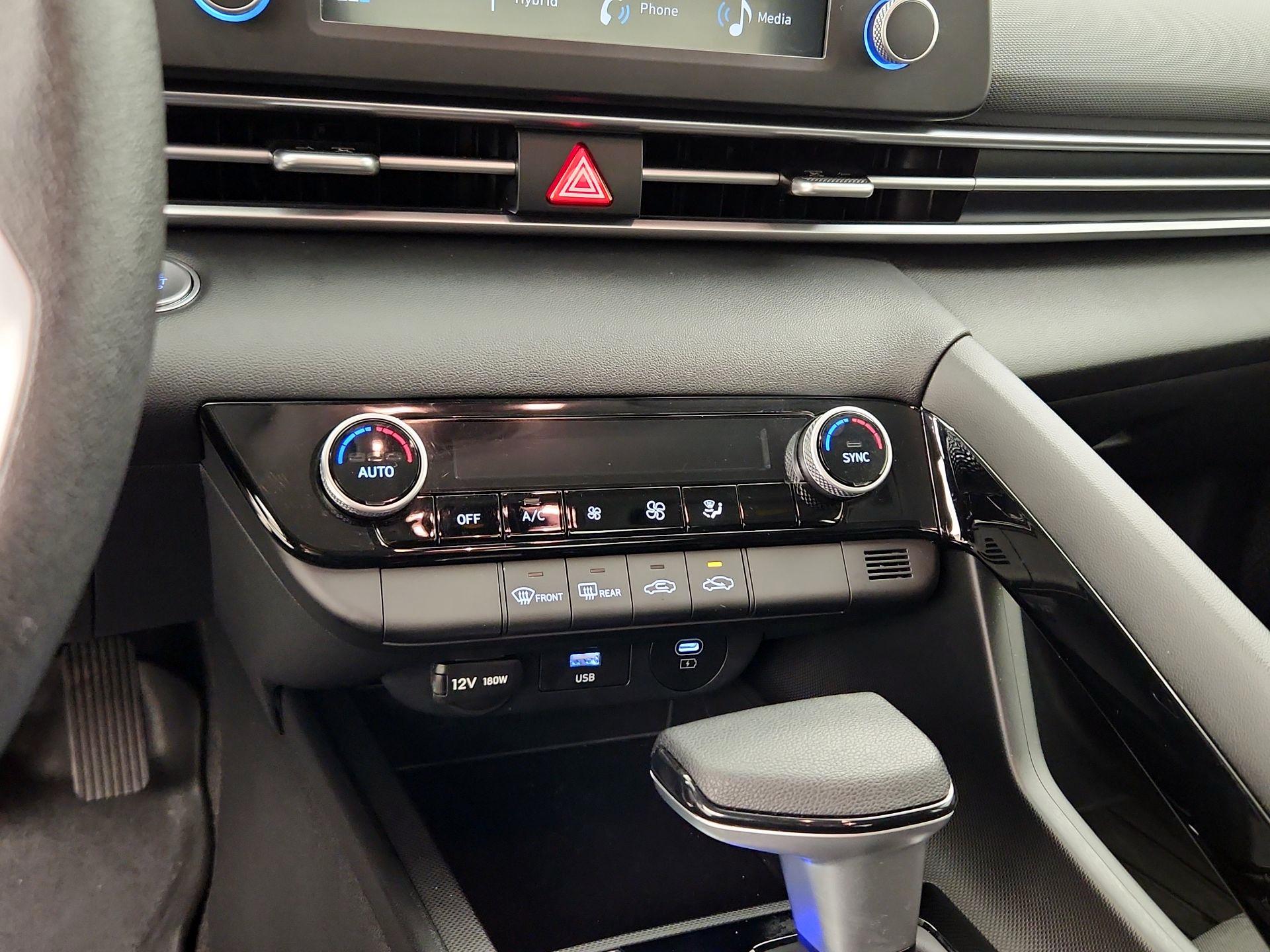 Thumbnail: 2025 Hyundai Elantra - 16