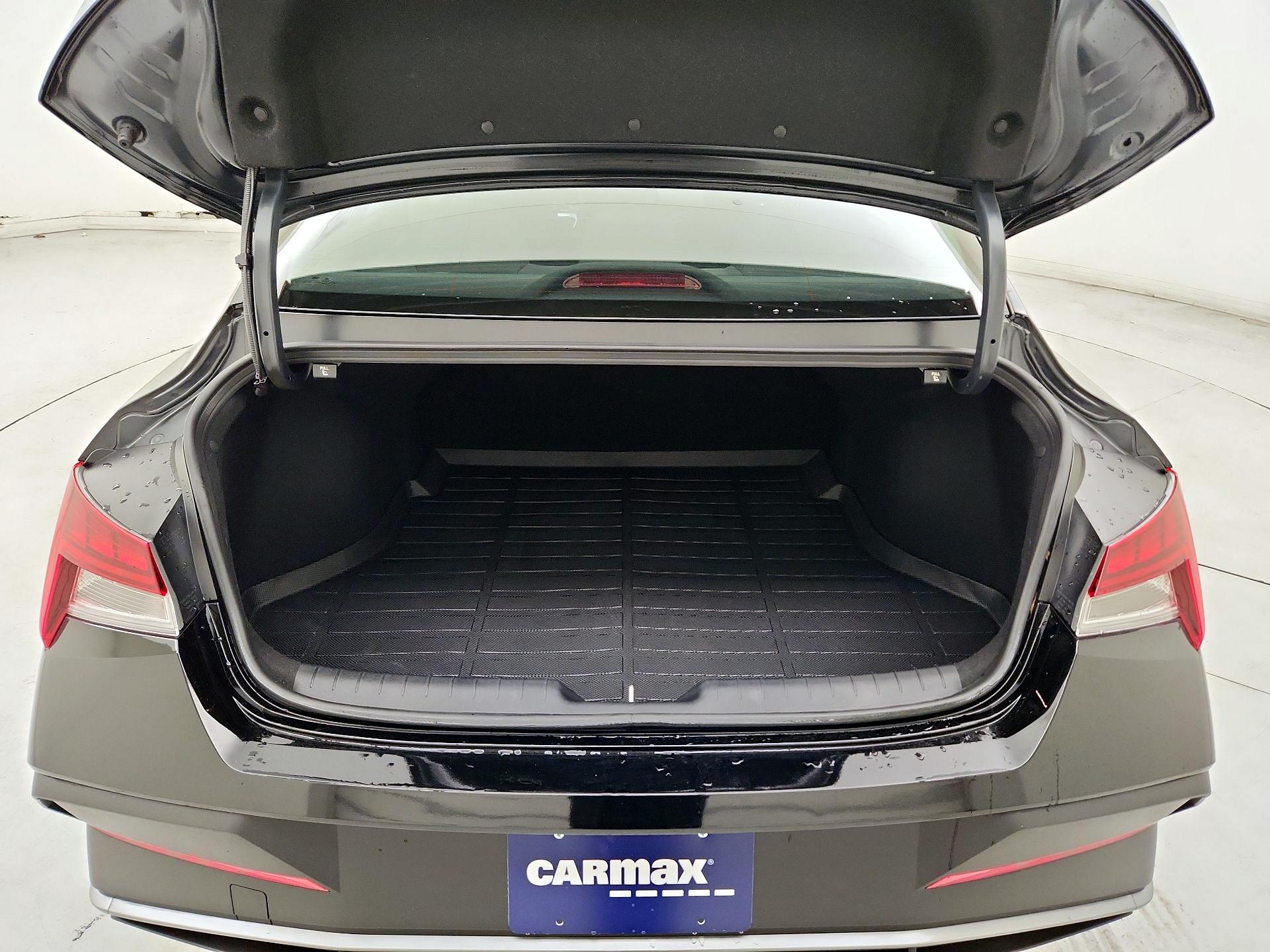 Thumbnail: 2025 Hyundai Elantra - 20