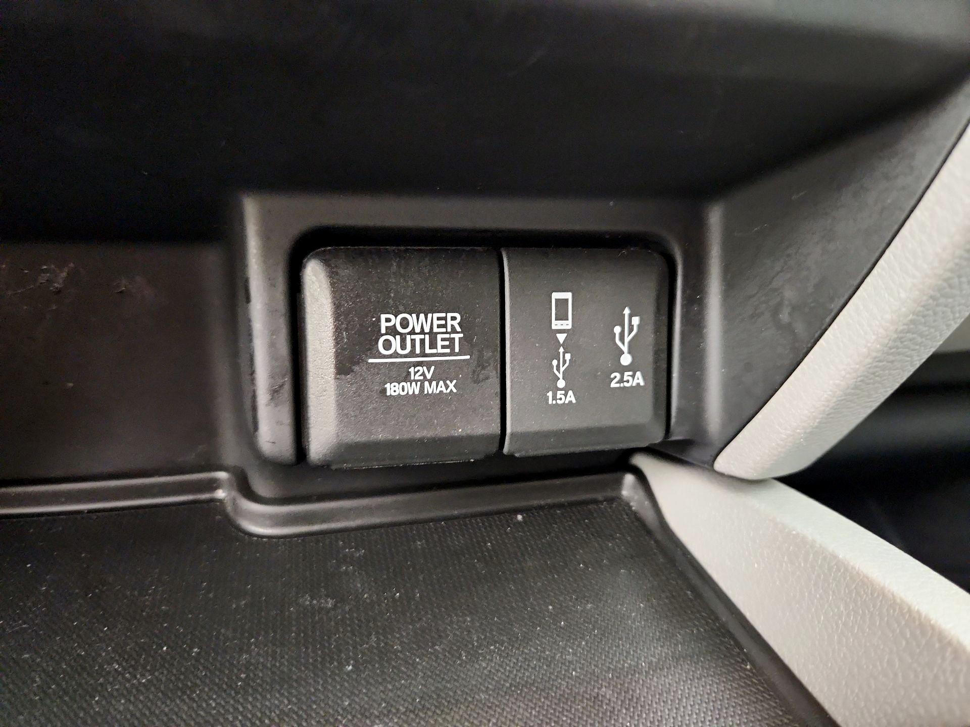 Thumbnail: 2018 Honda Pilot - 19