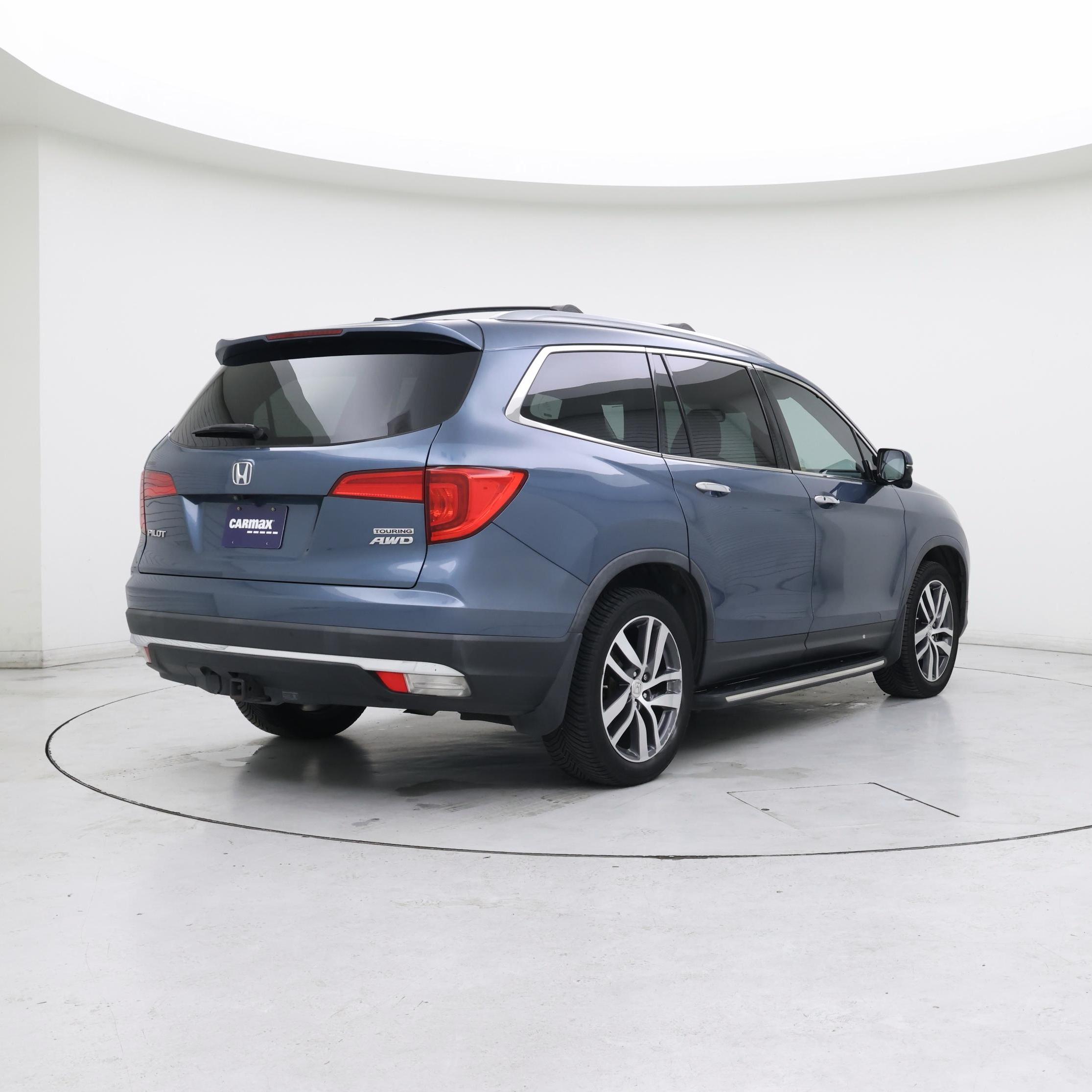 Thumbnail: 2018 Honda Pilot - 8