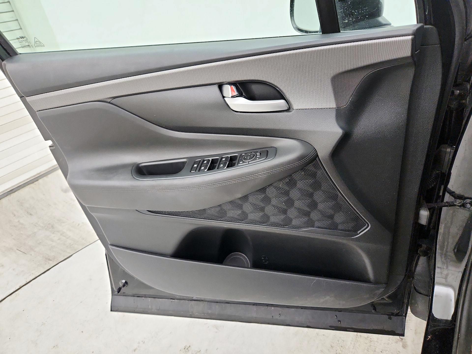 Thumbnail: 2020 Hyundai Santa Fe - 12