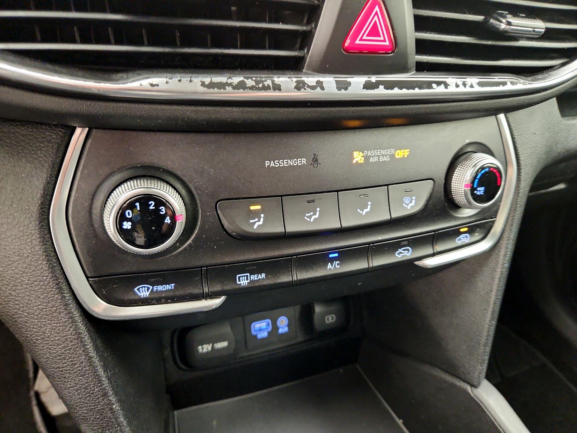 Thumbnail: 2020 Hyundai Santa Fe - 16