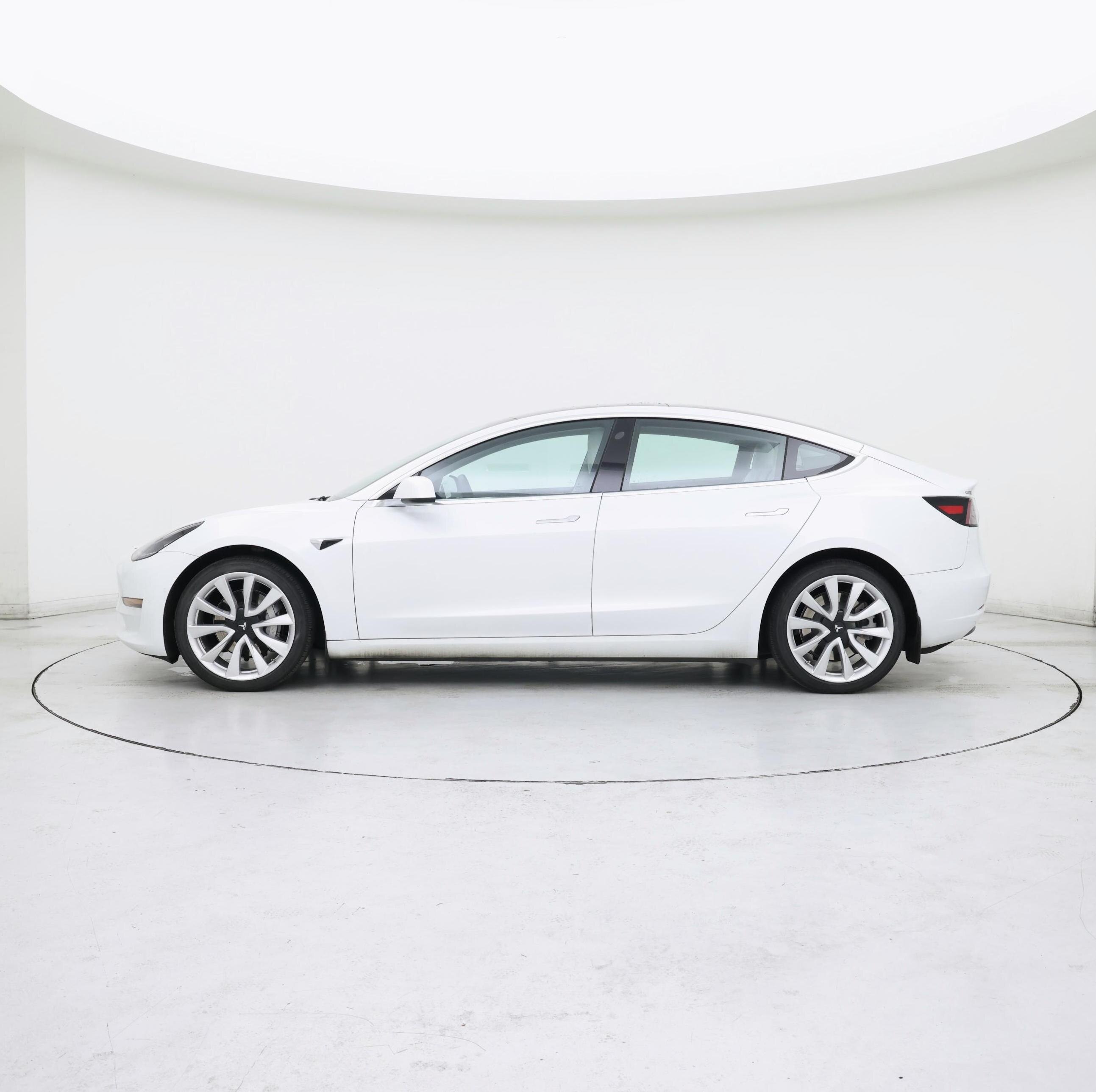 Thumbnail: 2020 Tesla Model 3 - 3