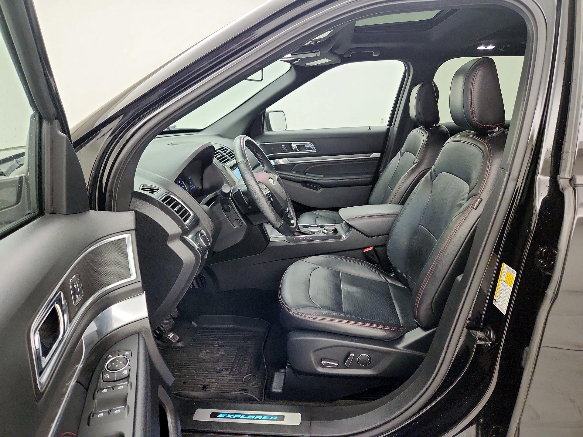 Thumbnail: 2018 Ford Explorer - 11