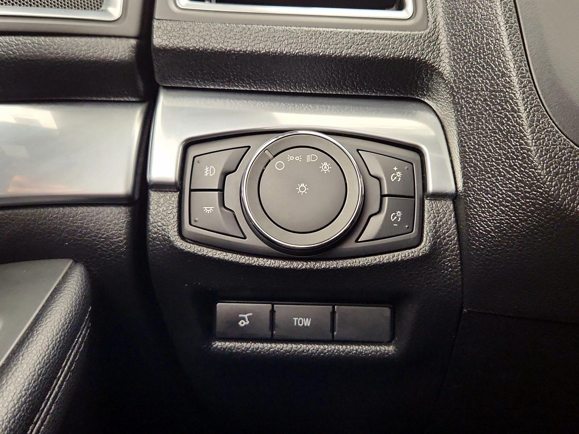 Thumbnail: 2018 Ford Explorer - 13