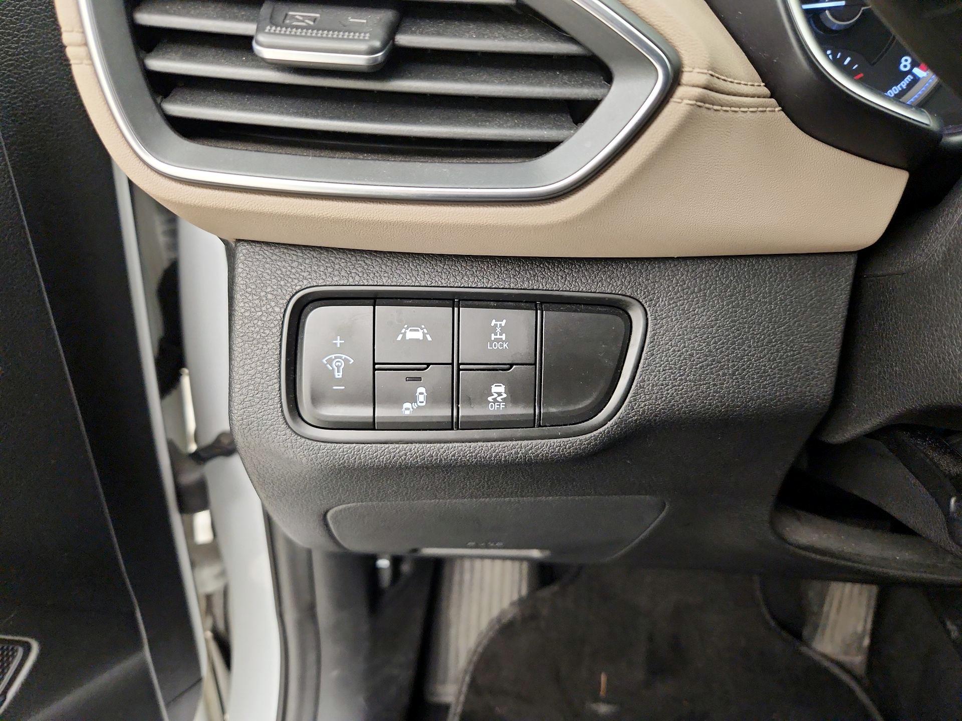 Thumbnail: 2019 Hyundai Santa Fe - 13