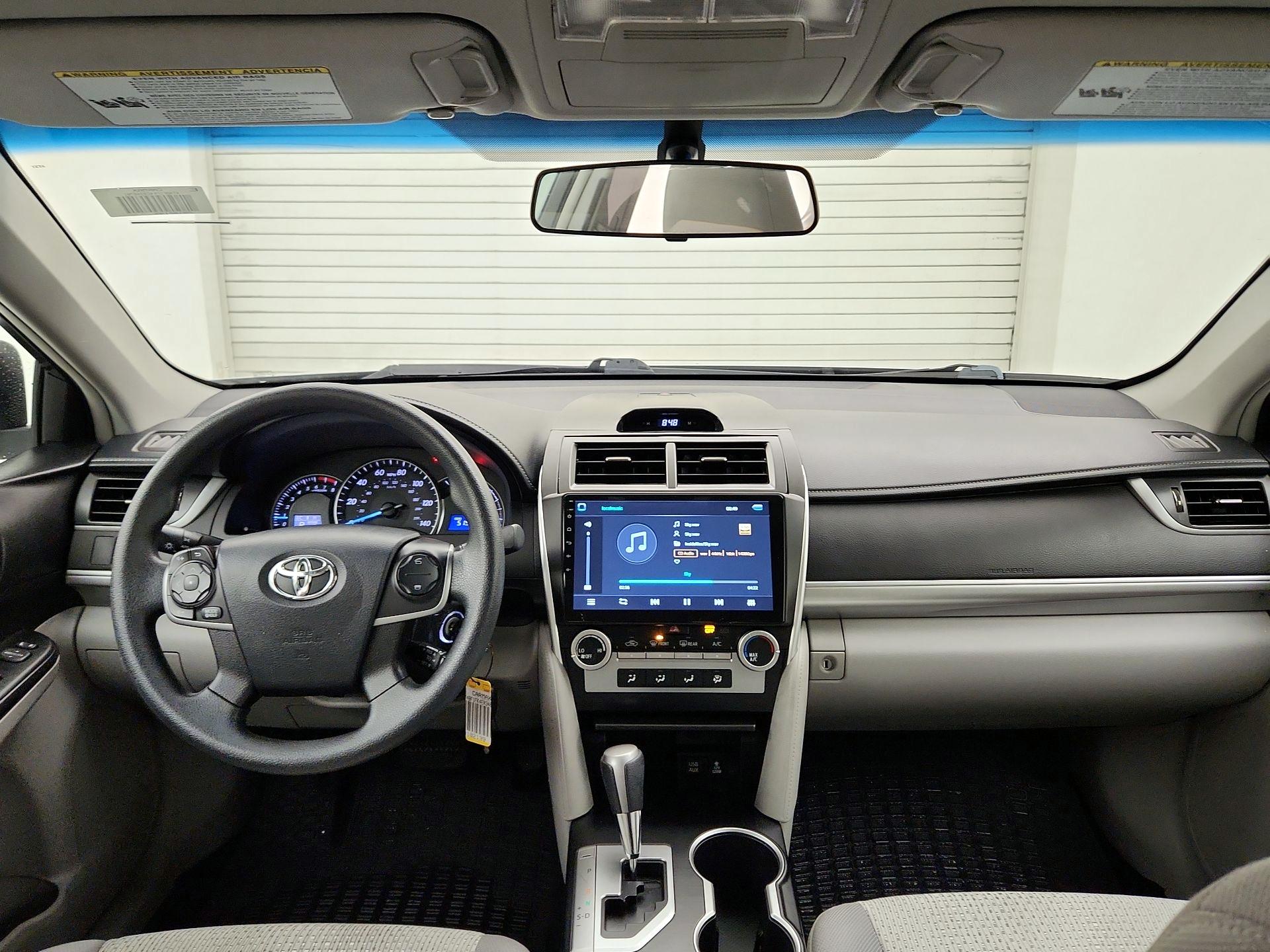 Thumbnail: 2014 Toyota Camry - 9