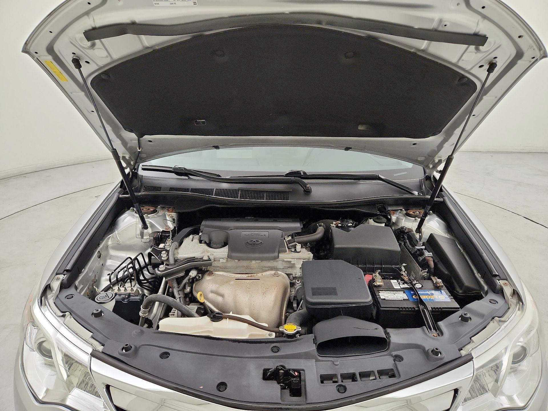 Thumbnail: 2014 Toyota Camry - 20