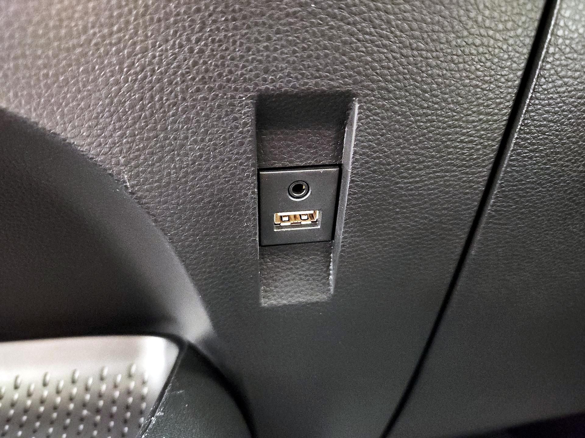 Thumbnail: 2020 Toyota Corolla - 18