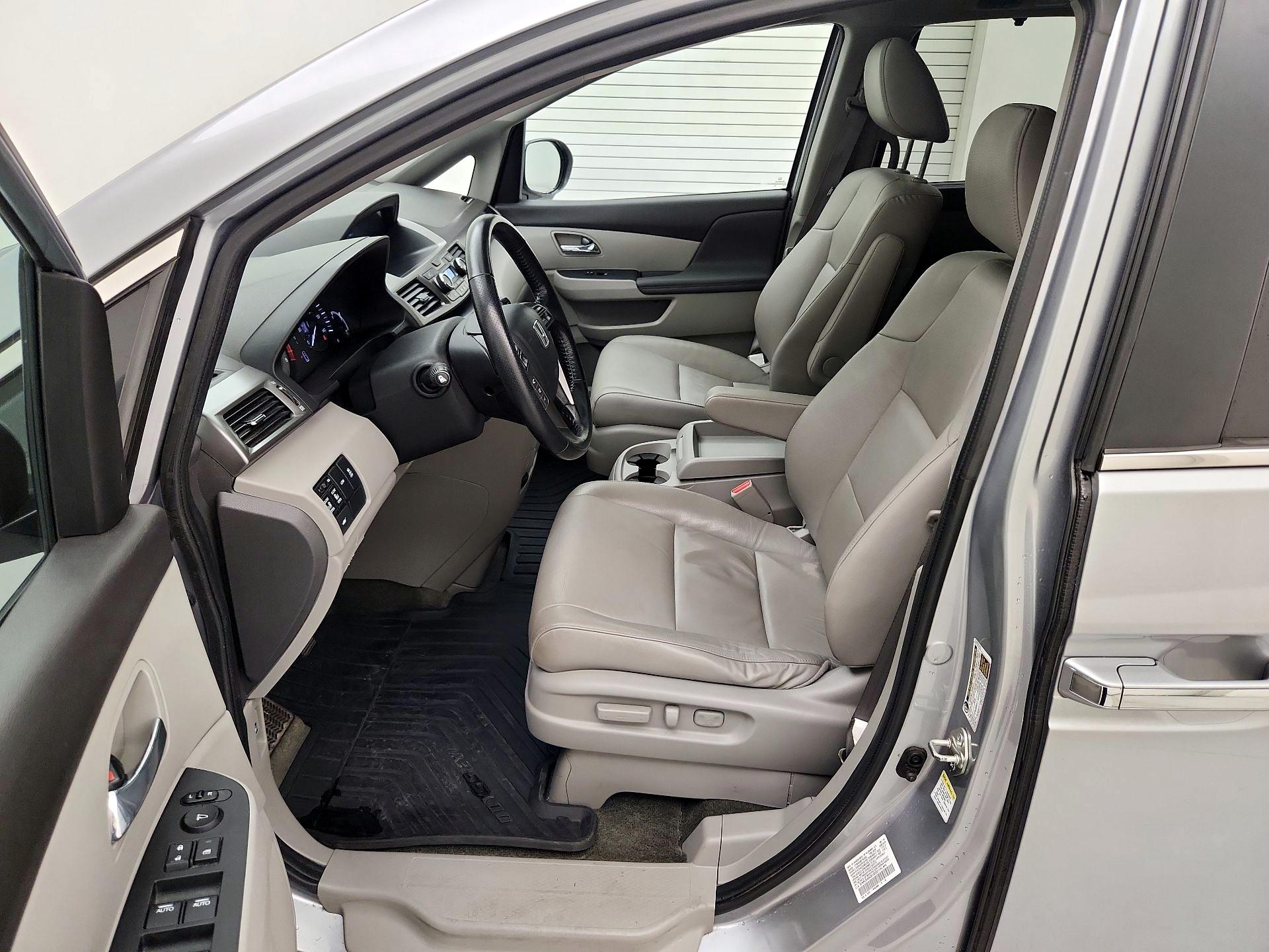 Thumbnail: 2016 Honda Odyssey - 11