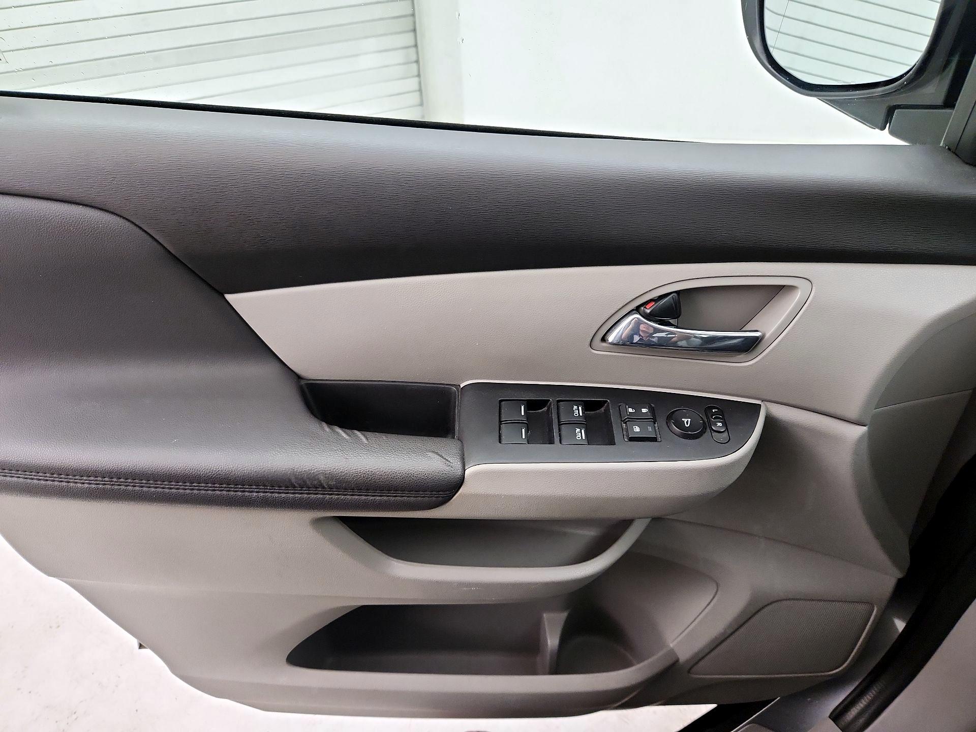 Thumbnail: 2016 Honda Odyssey - 12