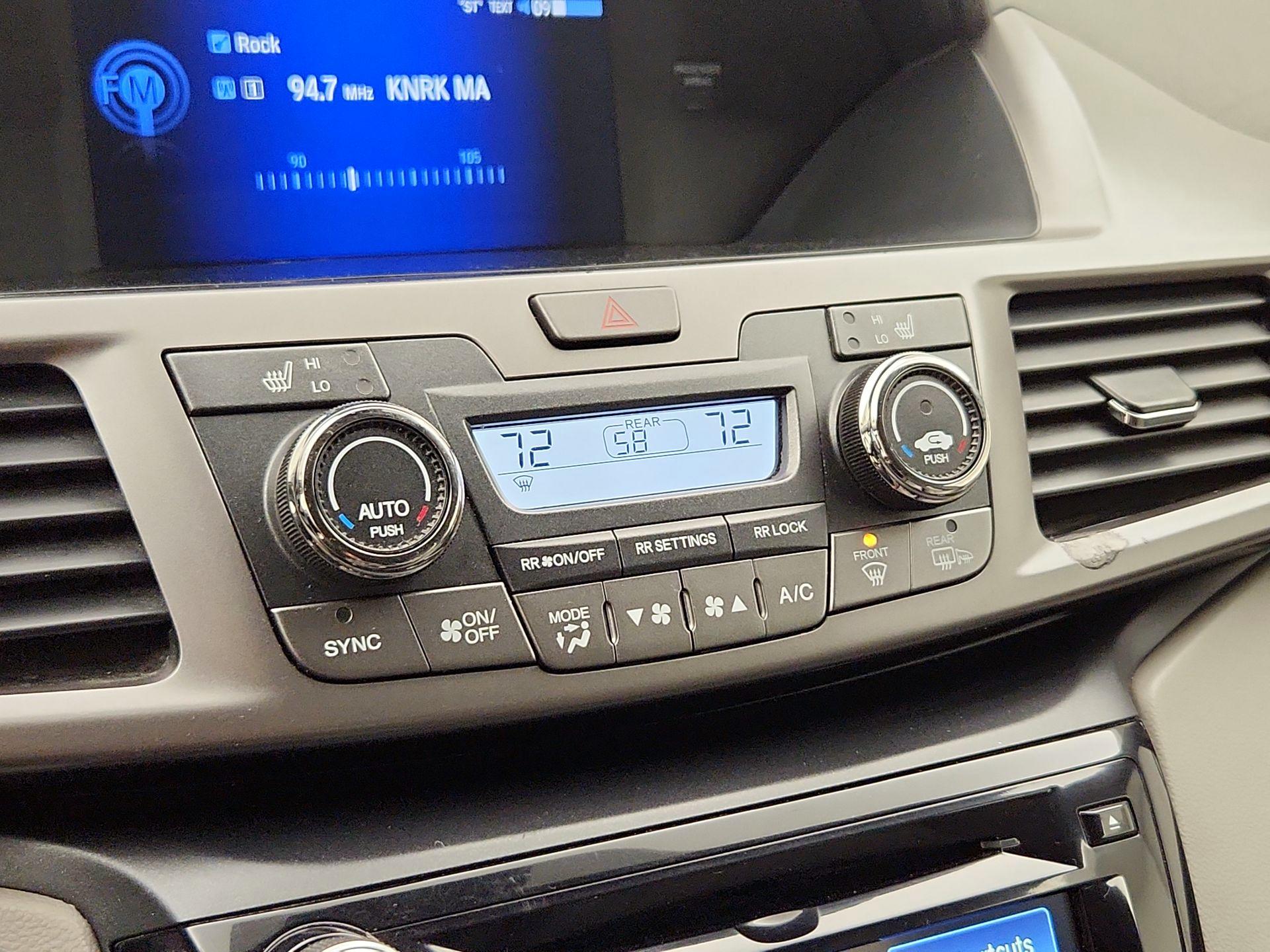 Thumbnail: 2016 Honda Odyssey - 16