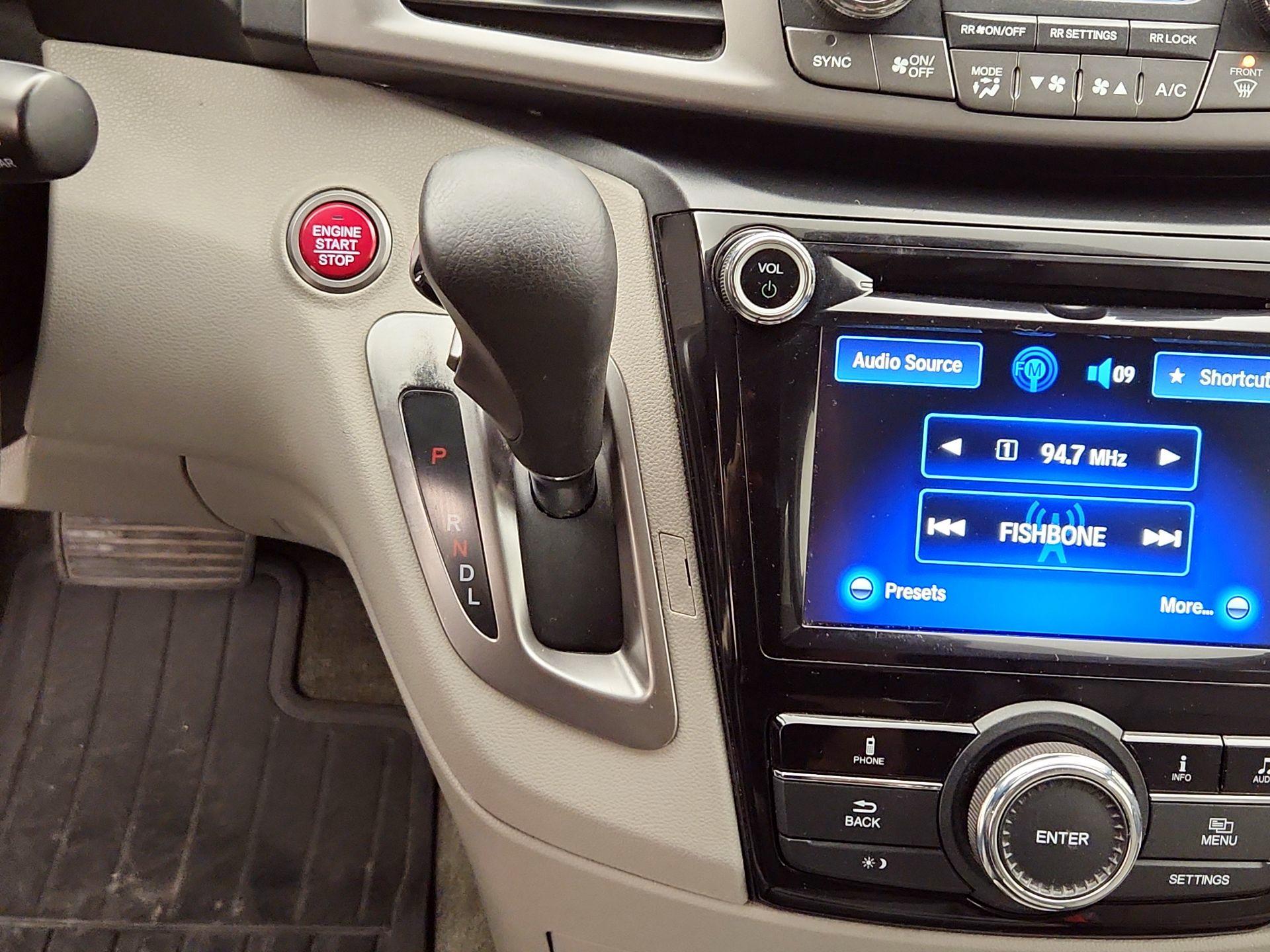 Thumbnail: 2016 Honda Odyssey - 17