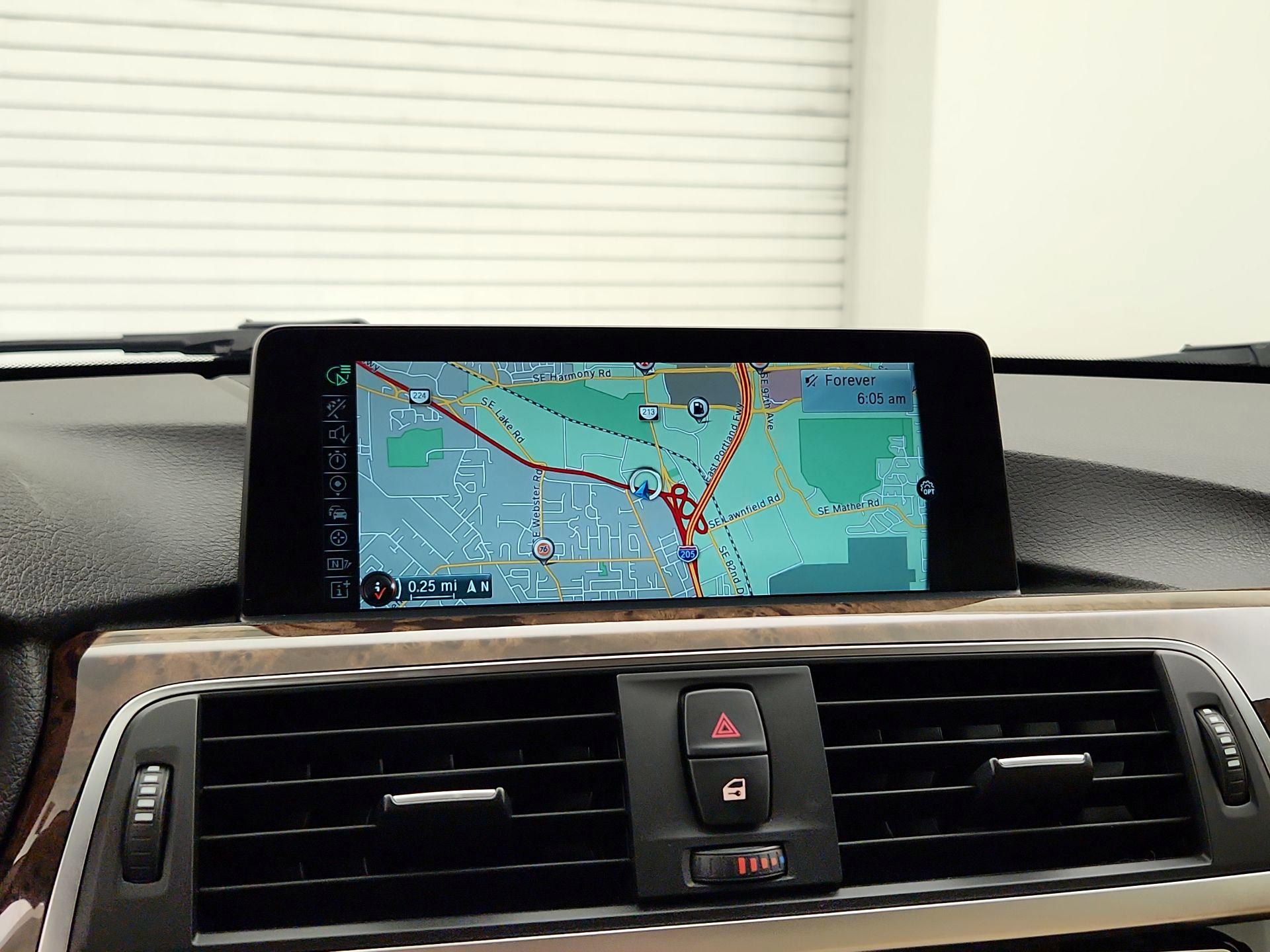 Thumbnail: 2016 BMW 3 Series - 14