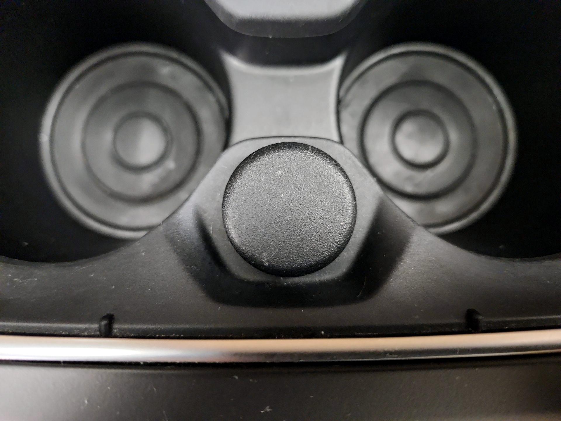 Thumbnail: 2016 BMW 3 Series - 18