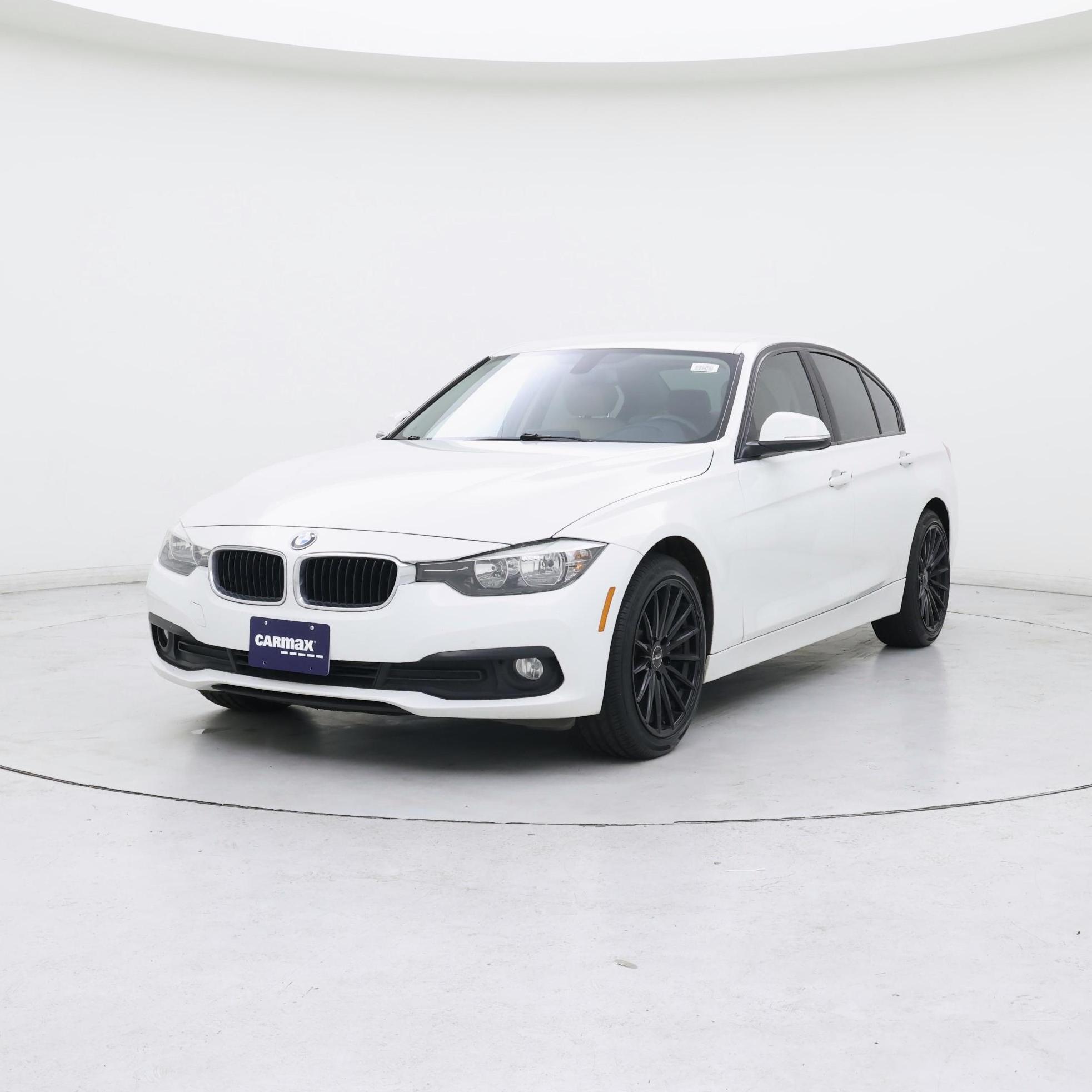 Thumbnail: 2016 BMW 3 Series - 4