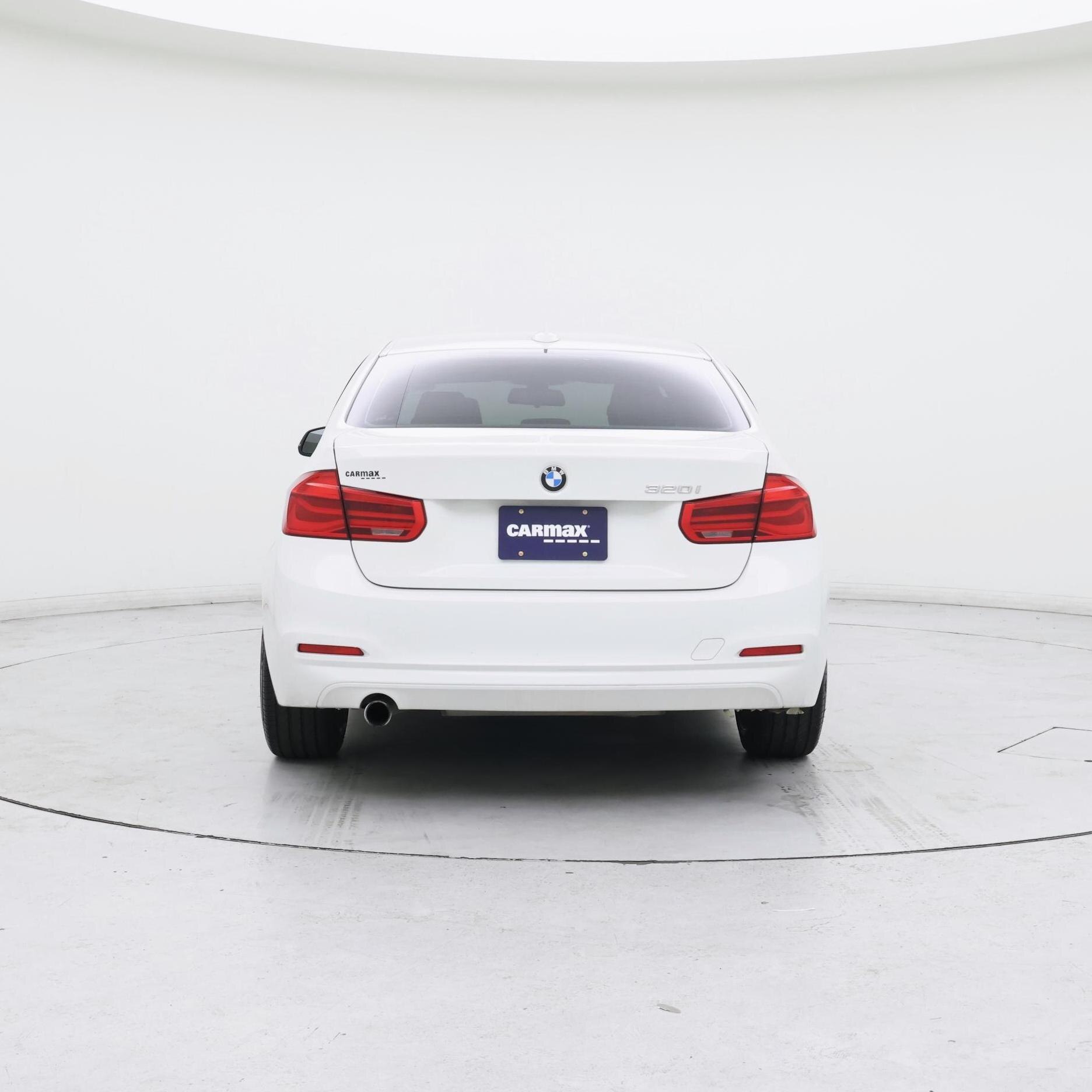 Thumbnail: 2016 BMW 3 Series - 6