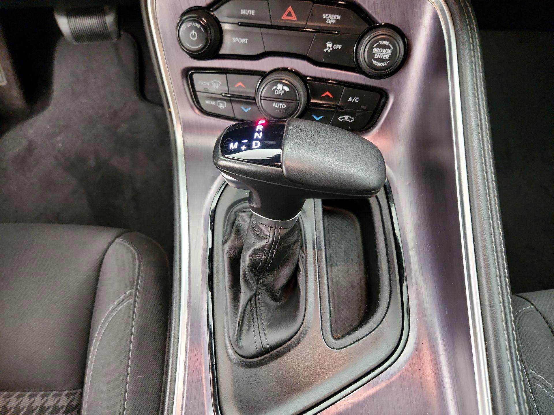 Thumbnail: 2018 Dodge Challenger - 17