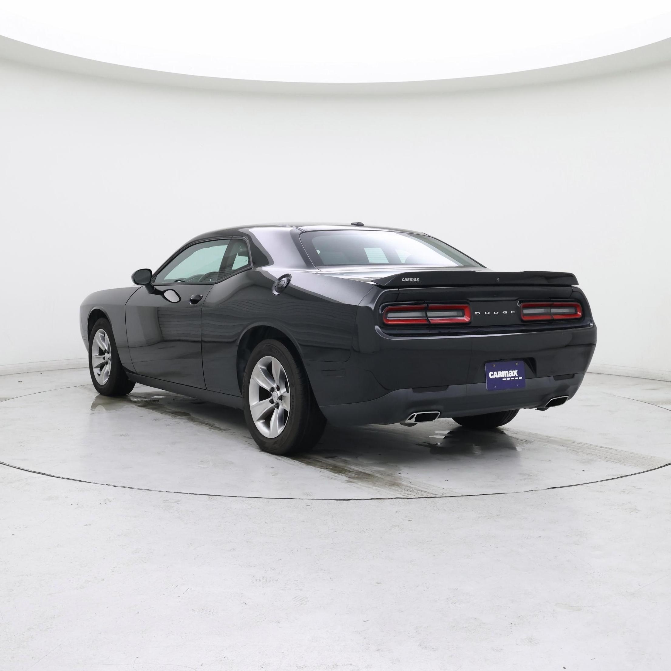 Thumbnail: 2018 Dodge Challenger - 2