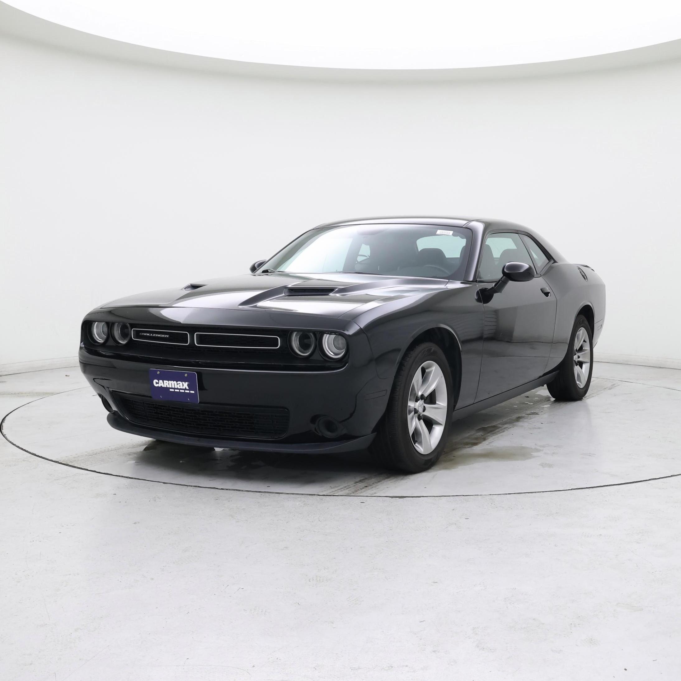 Thumbnail: 2018 Dodge Challenger - 4
