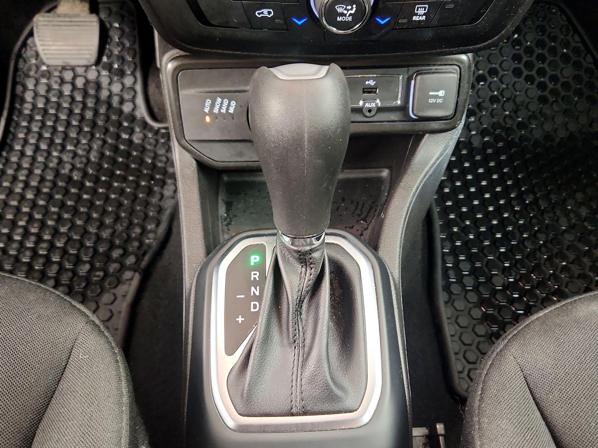 Thumbnail: 2020 Jeep Renegade - 18