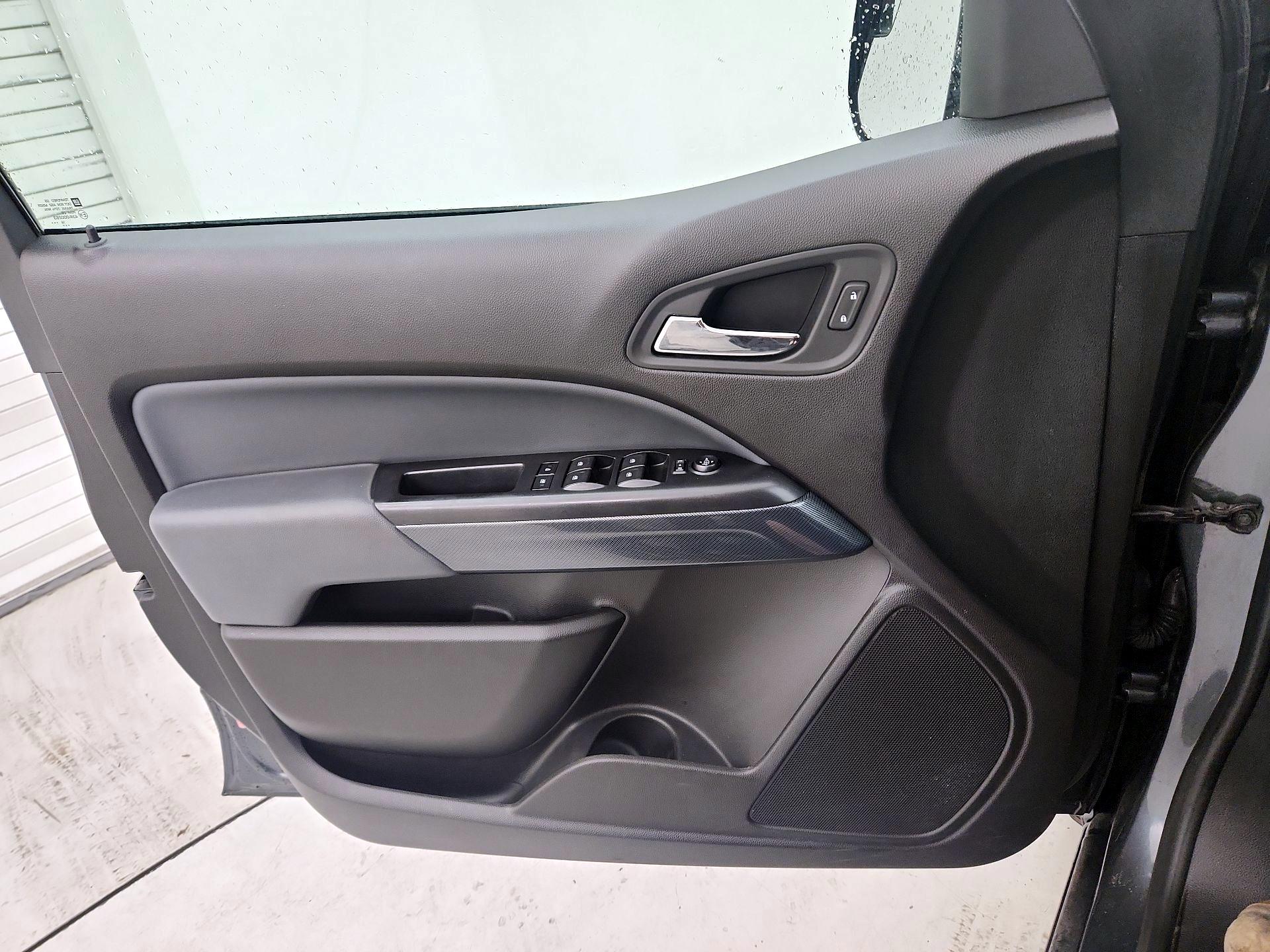 Thumbnail: 2016 Chevrolet Colorado - 12