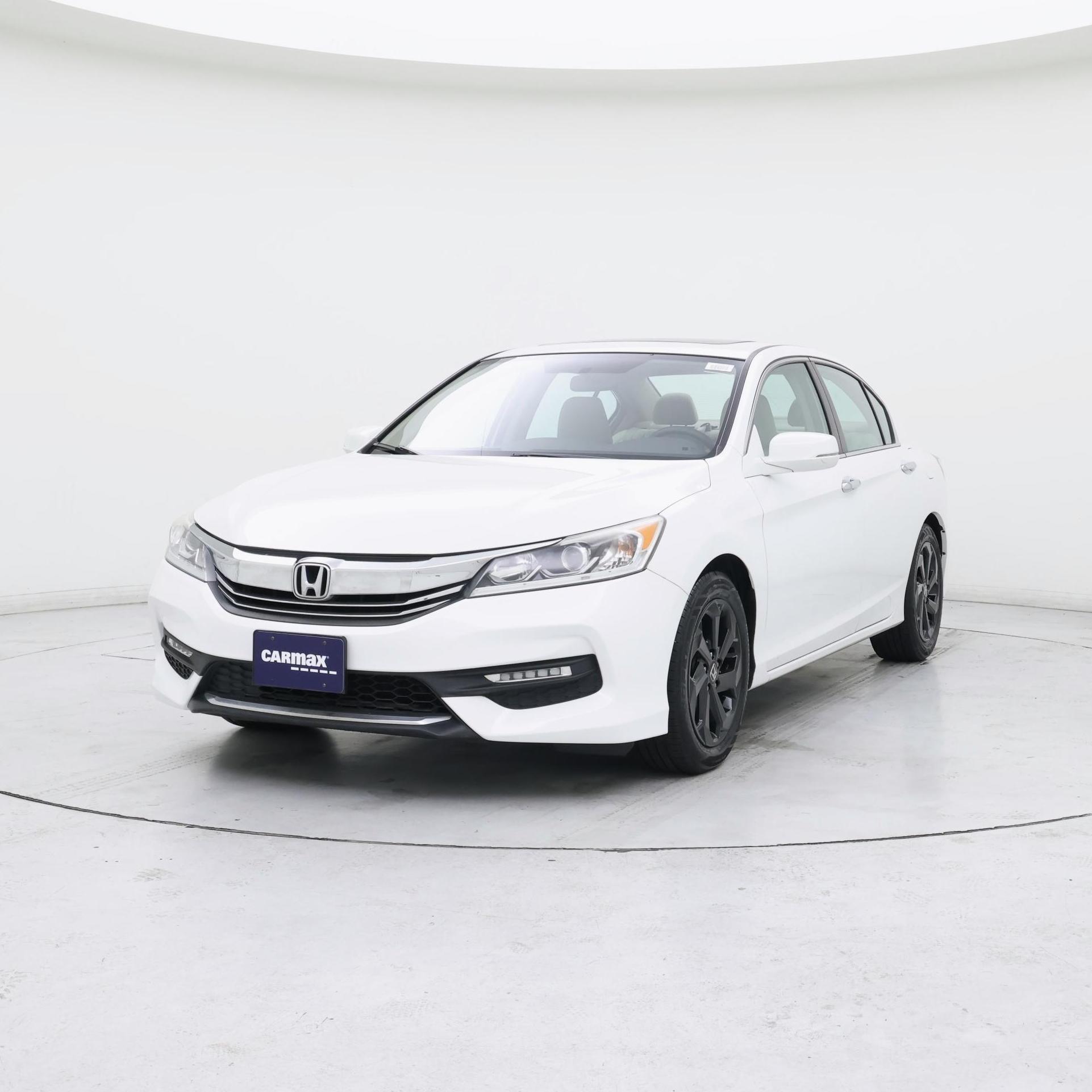 Thumbnail: 2016 Honda Accord - 4