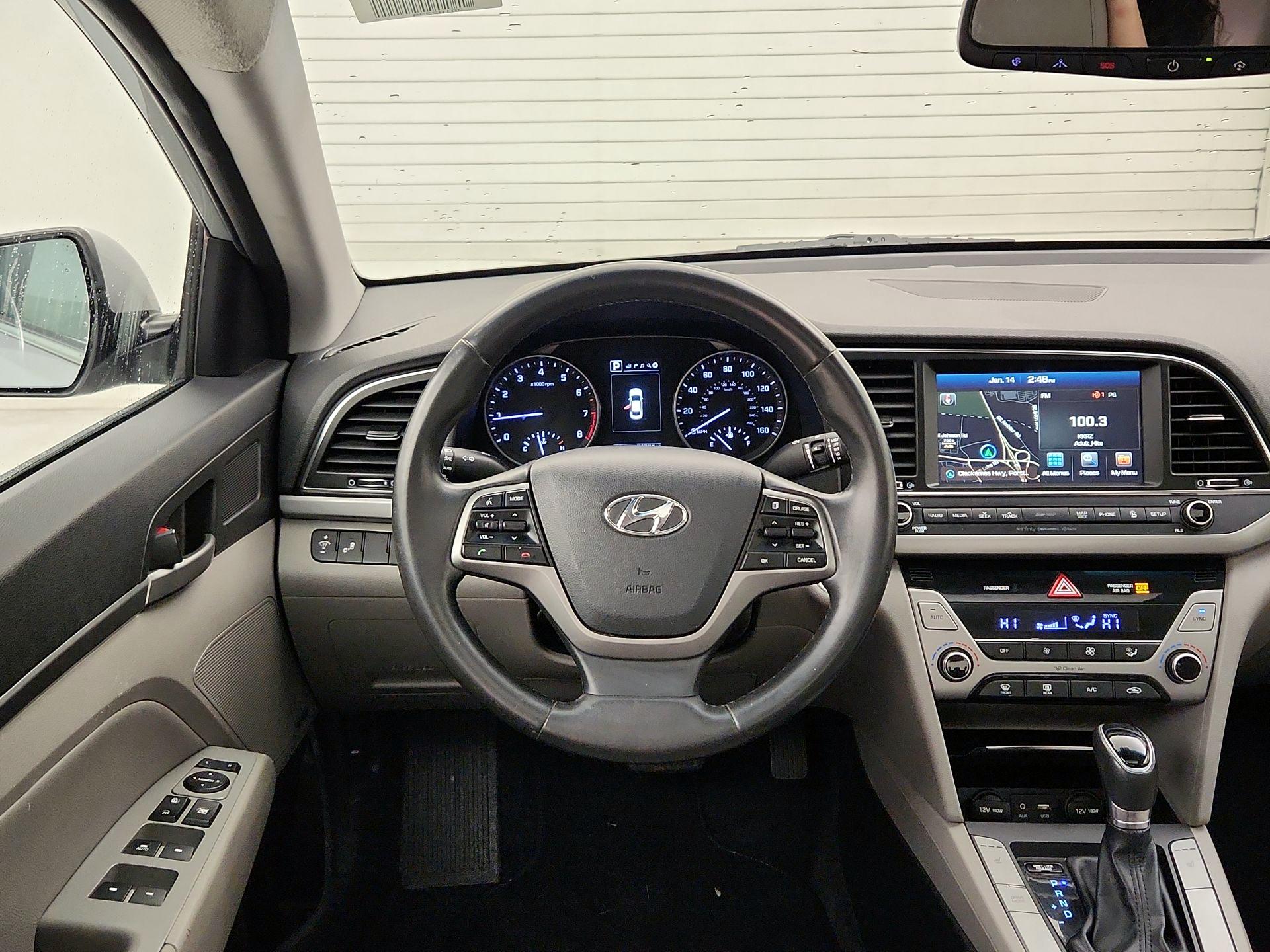 Thumbnail: 2017 Hyundai Elantra - 10