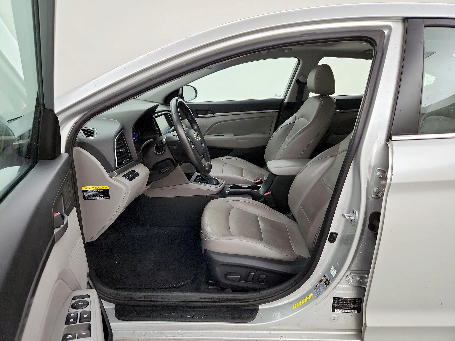 Thumbnail: 2017 Hyundai Elantra - 11