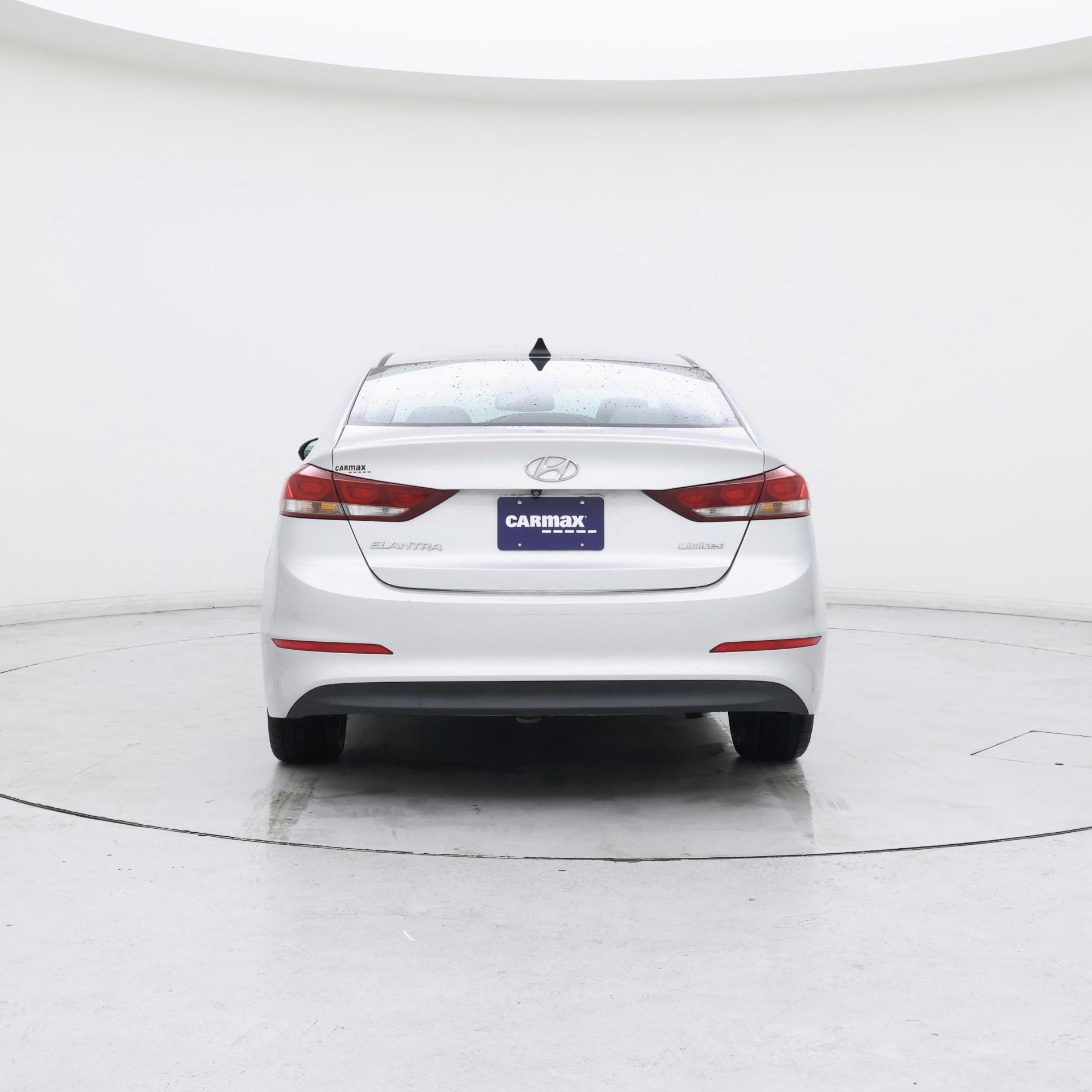 Thumbnail: 2017 Hyundai Elantra - 6