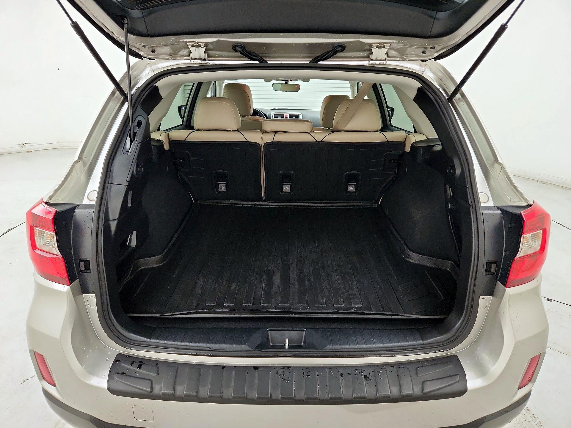 Thumbnail: 2017 Subaru Outback - 20