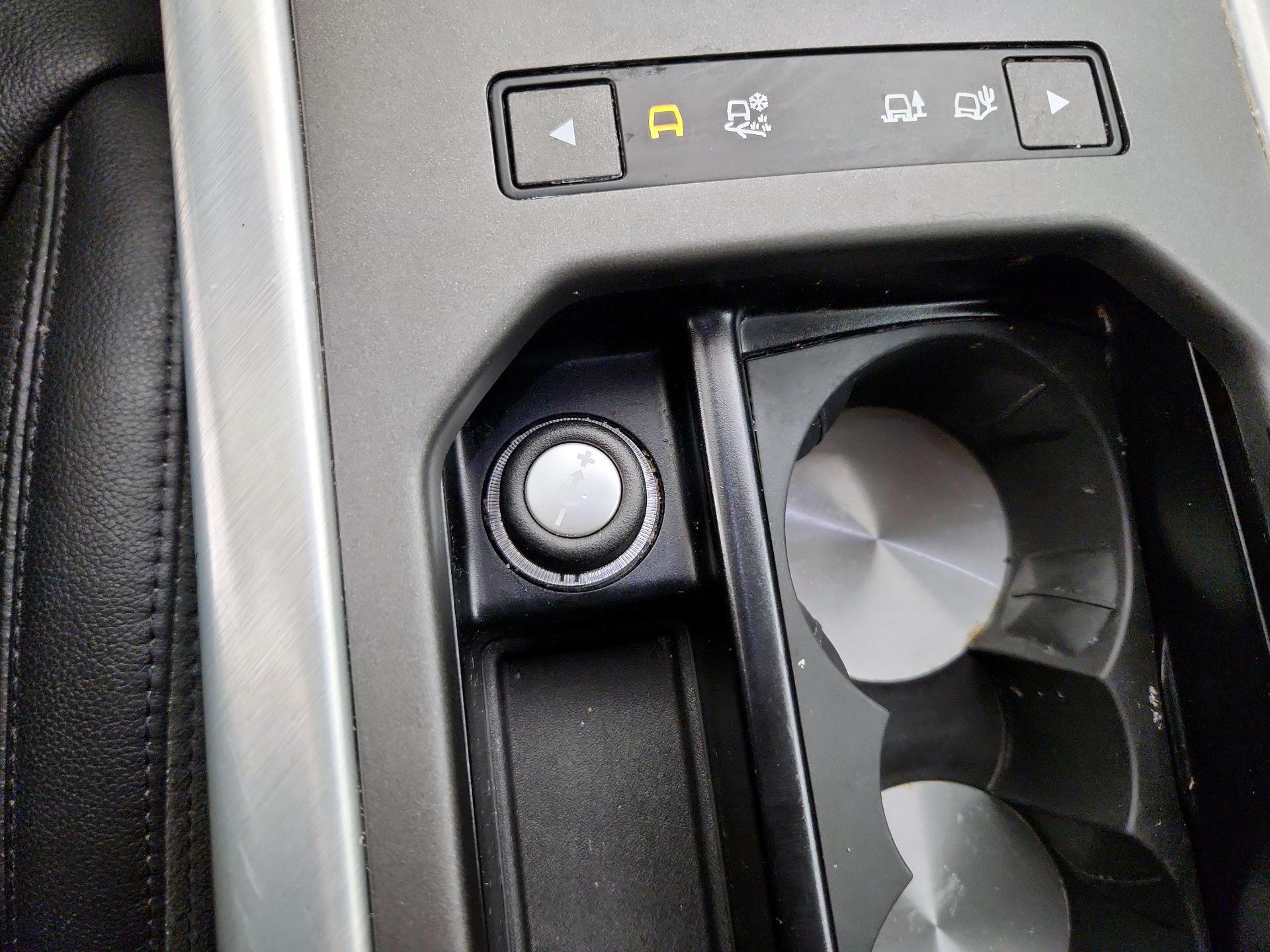 Thumbnail: 2015 Land Rover Range Rover Evoque - 19