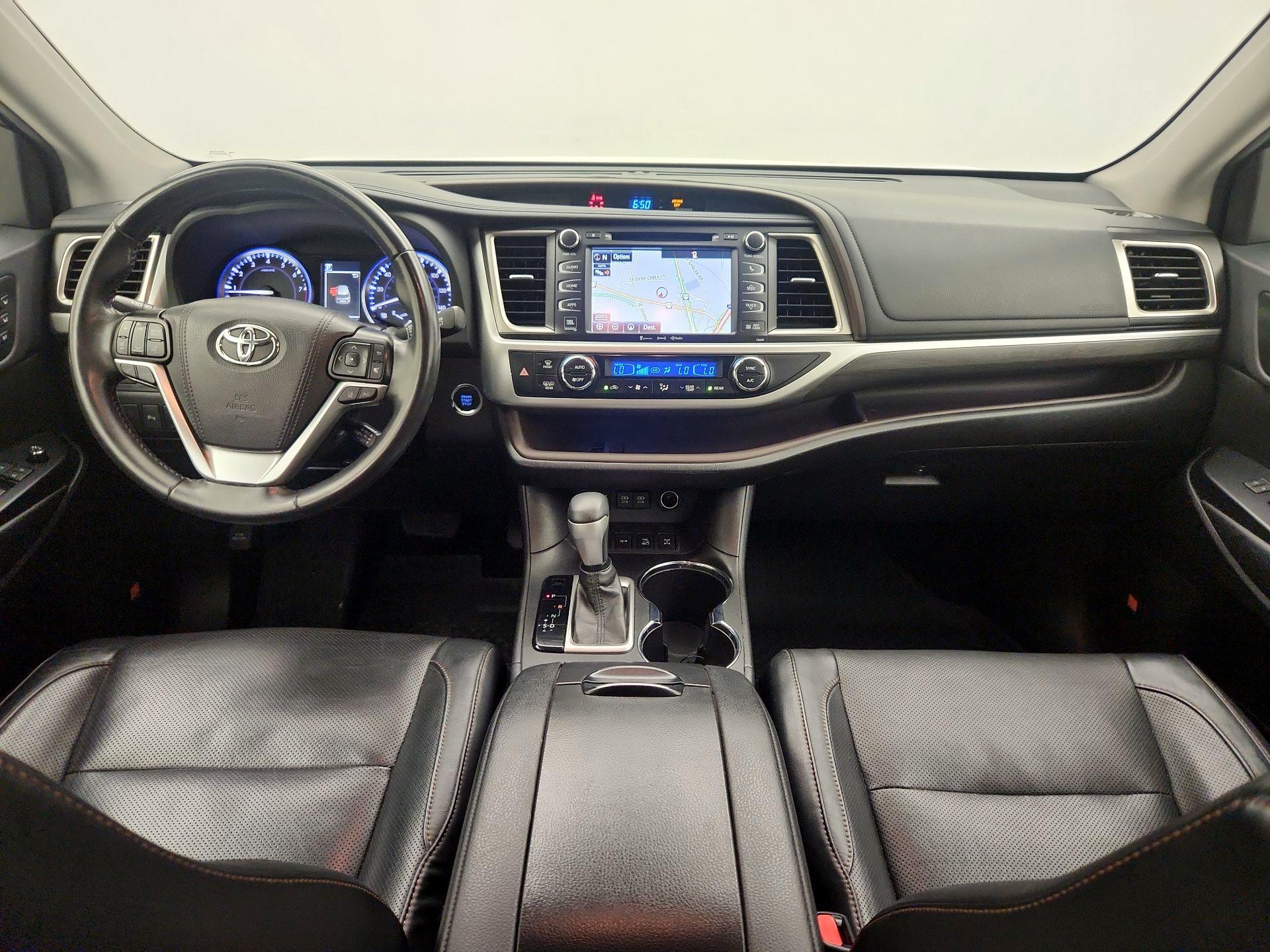 Thumbnail: 2019 Toyota Highlander - 9