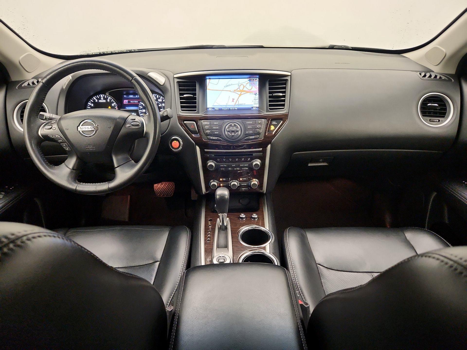 Thumbnail: 2015 Nissan Pathfinder - 9