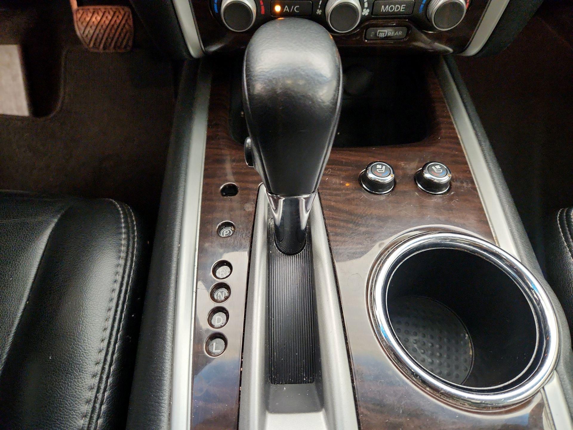 Thumbnail: 2015 Nissan Pathfinder - 18