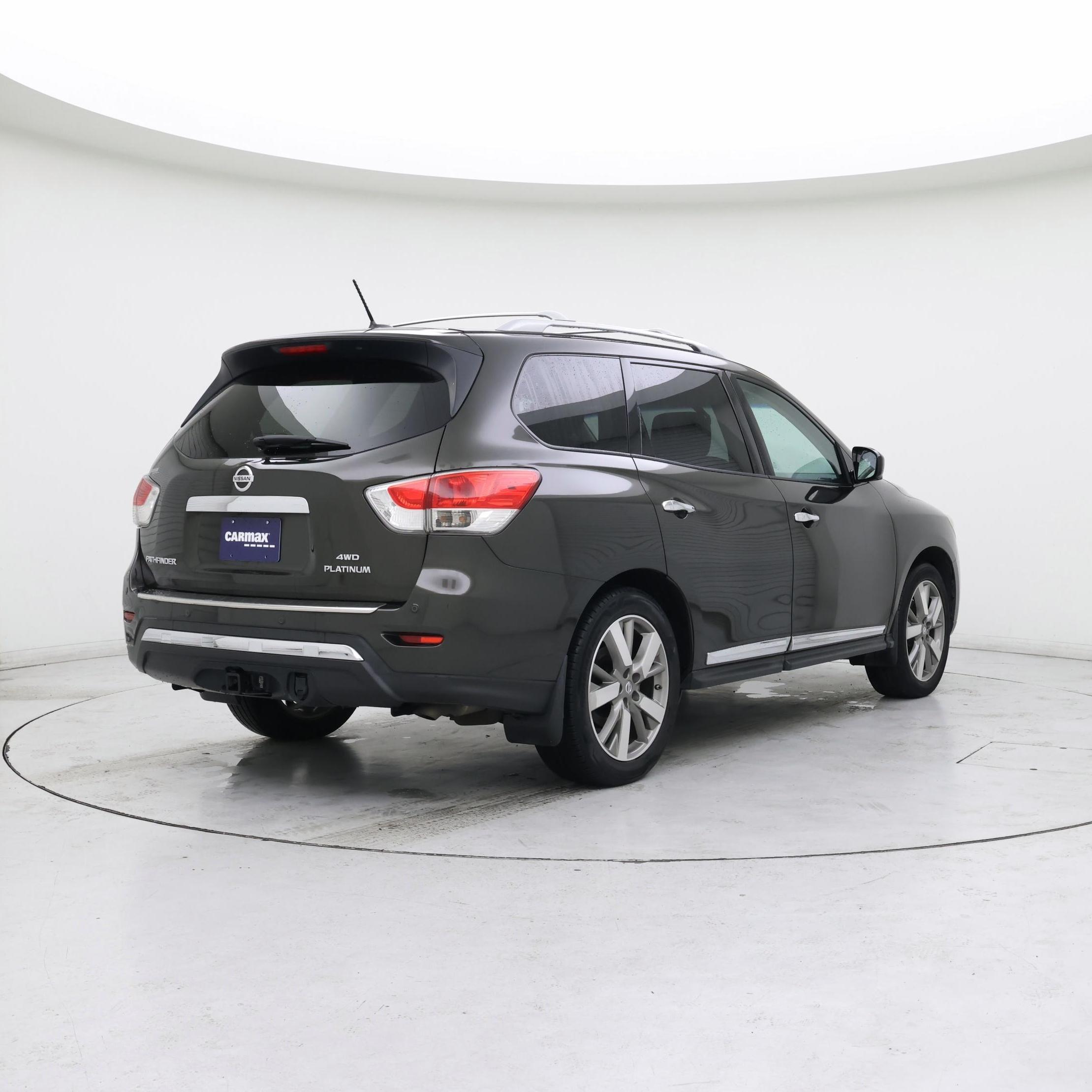 Thumbnail: 2015 Nissan Pathfinder - 8