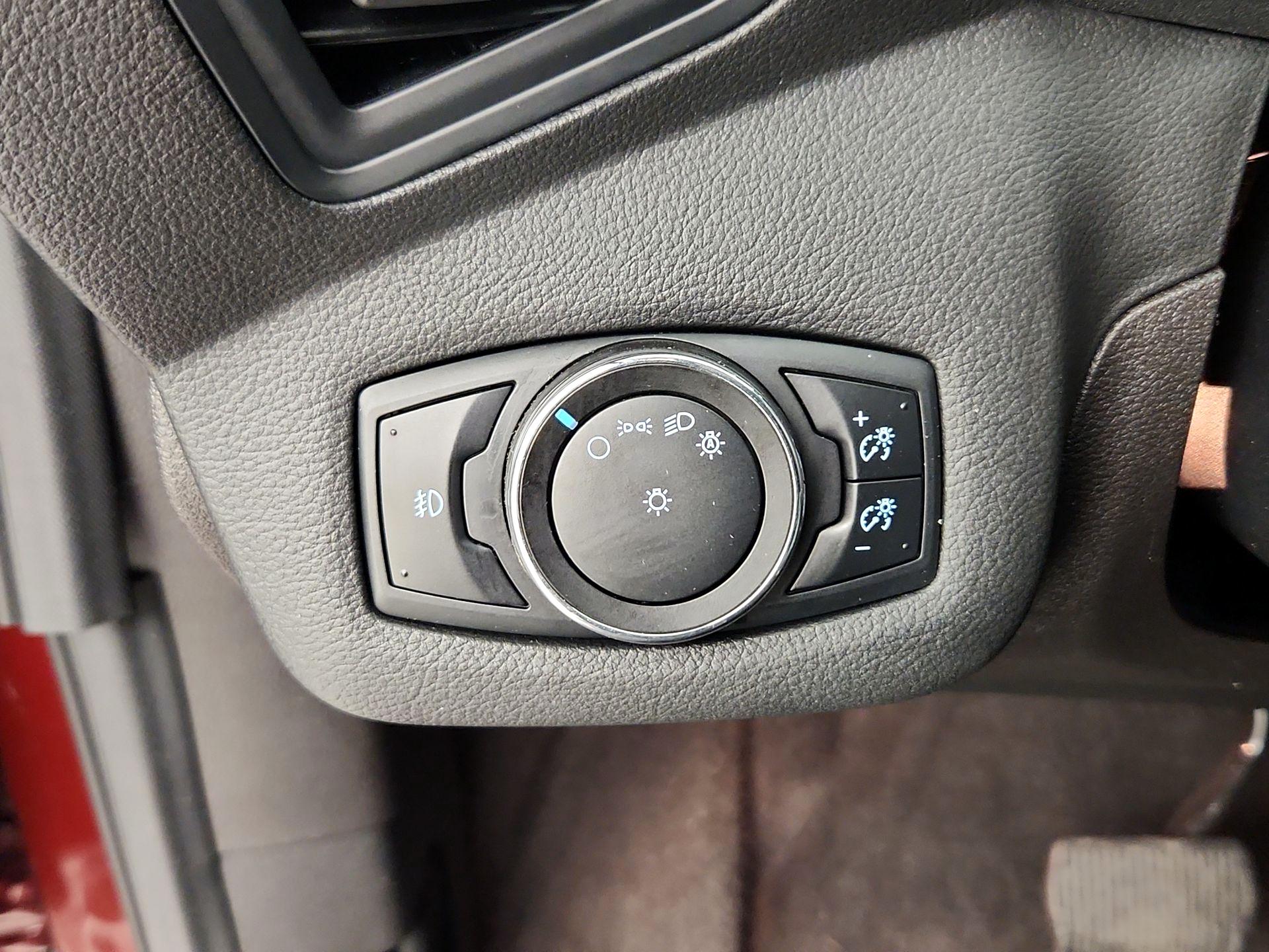 Thumbnail: 2014 Ford Escape - 13