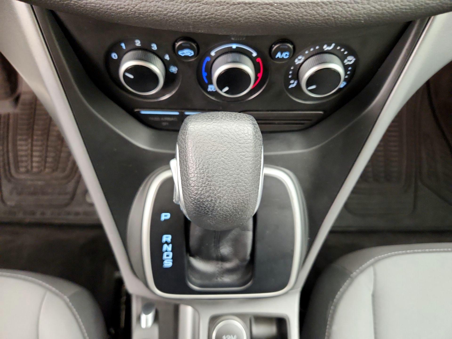 Thumbnail: 2014 Ford Escape - 17