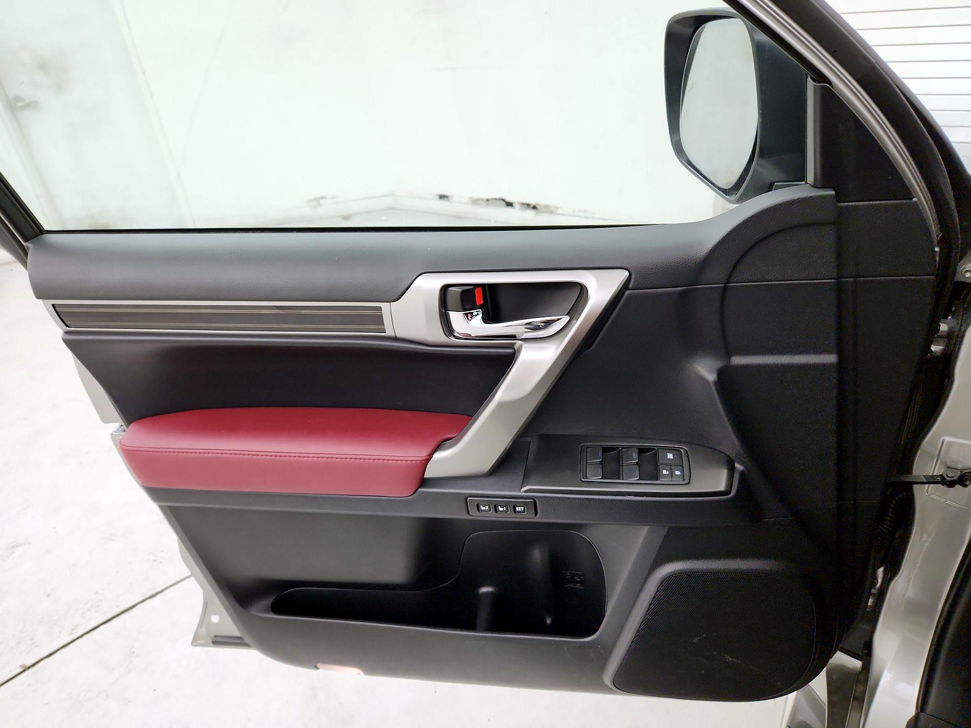 Thumbnail: 2023 Lexus GX - 12