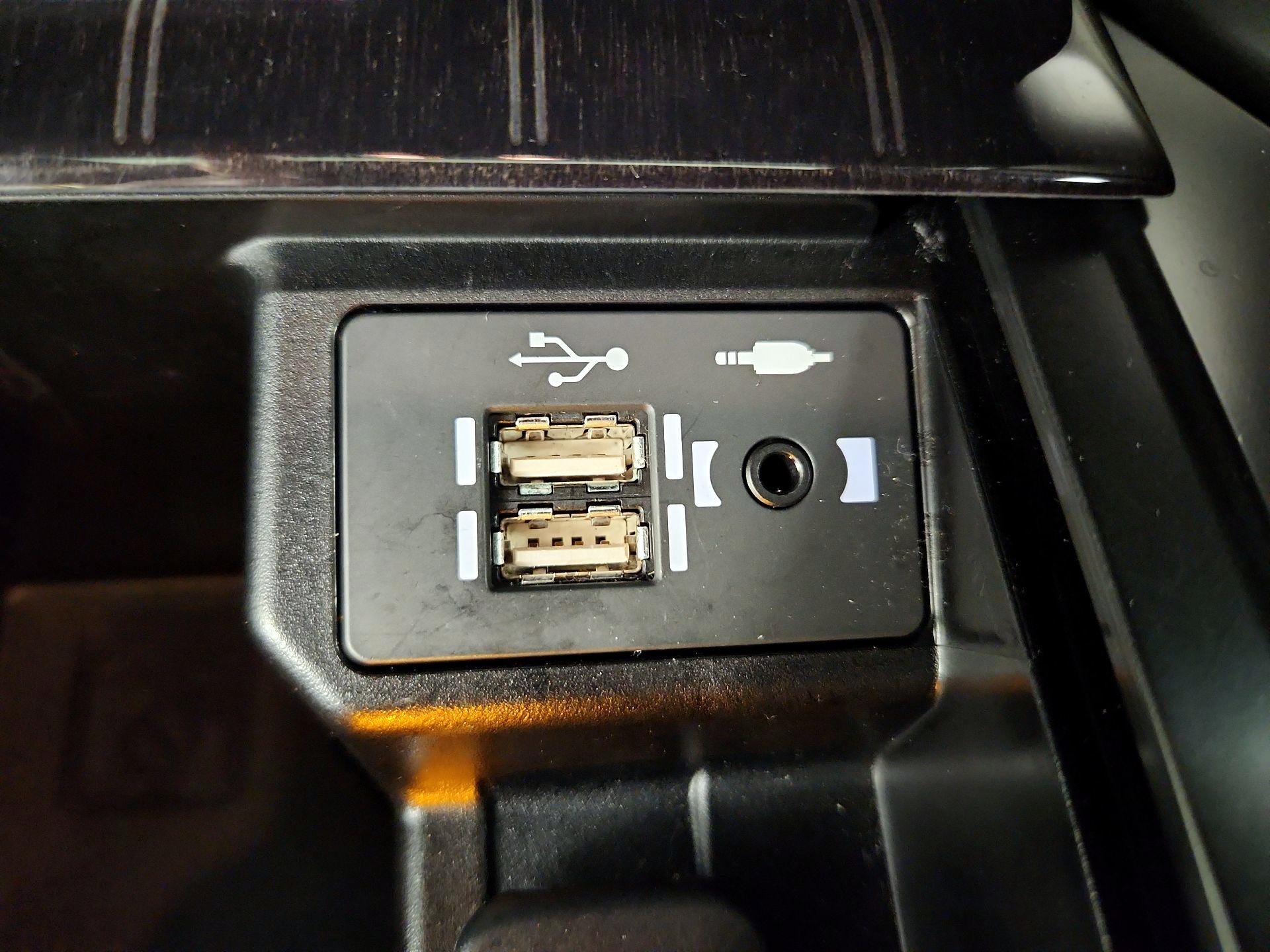 Thumbnail: 2023 Lexus GX - 19